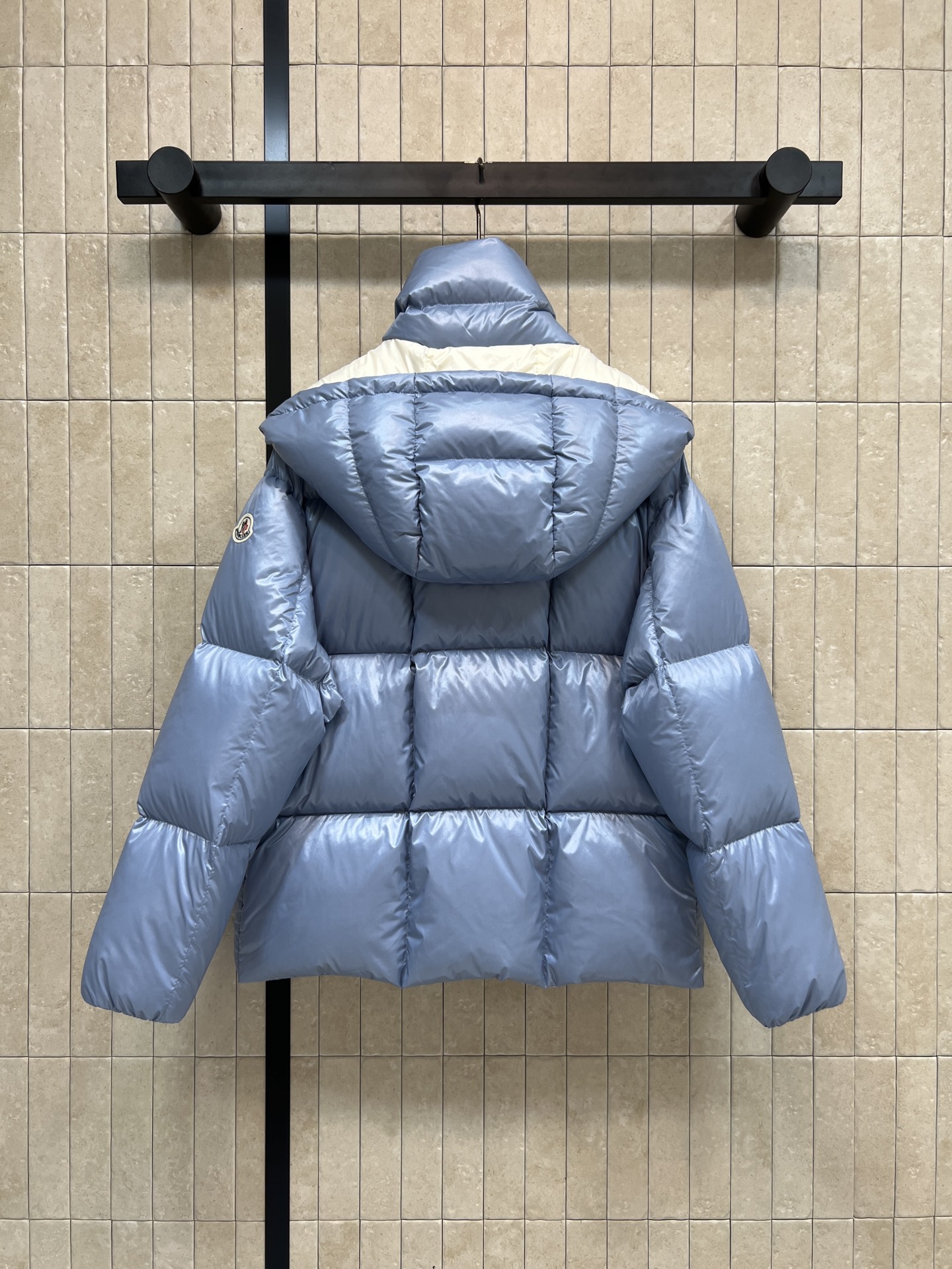 MO家 25秋冬新款 立领连帽面包服 连帽可拆卸 原版定制logo刺绣徽章装饰 连帽立领面包服版型 上身