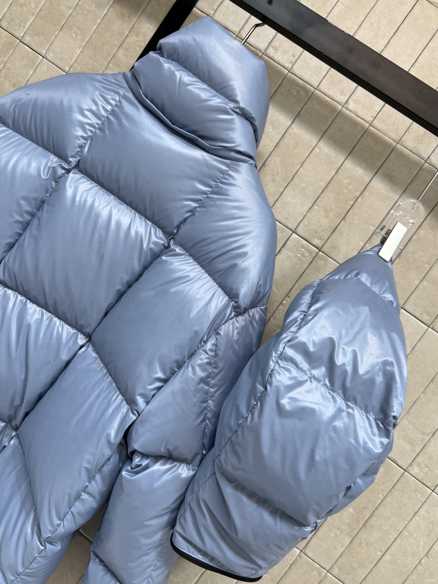 MO家 25秋冬新款 立领连帽面包服 连帽可拆卸 原版定制logo刺绣徽章装饰 连帽立领面包服版型 上身