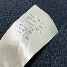 L家 25秋冬新款 羊毛老花斗篷式披肩 深蓝色羊毛面料 里面经典Monogram老花图案 品牌感满满 高 L家 25秋冬新款 羊毛老花斗篷式披肩 深蓝色羊毛面料 里面经典Monogram老花图案 品牌感满满 高