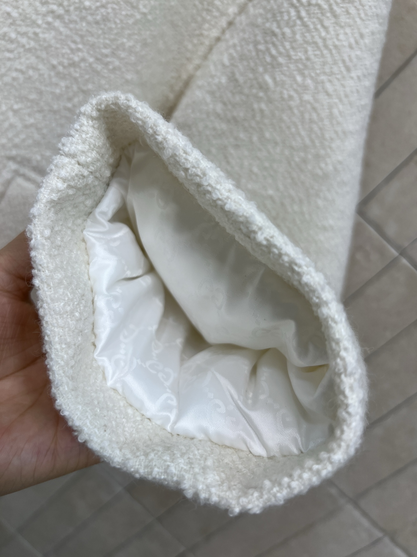 G家 25秋冬新款 连帽羊羔毛短款外套 高品质棉羊毛 柔软又保暖 秋冬穿超合适！里面经典双G内衬 短款设
