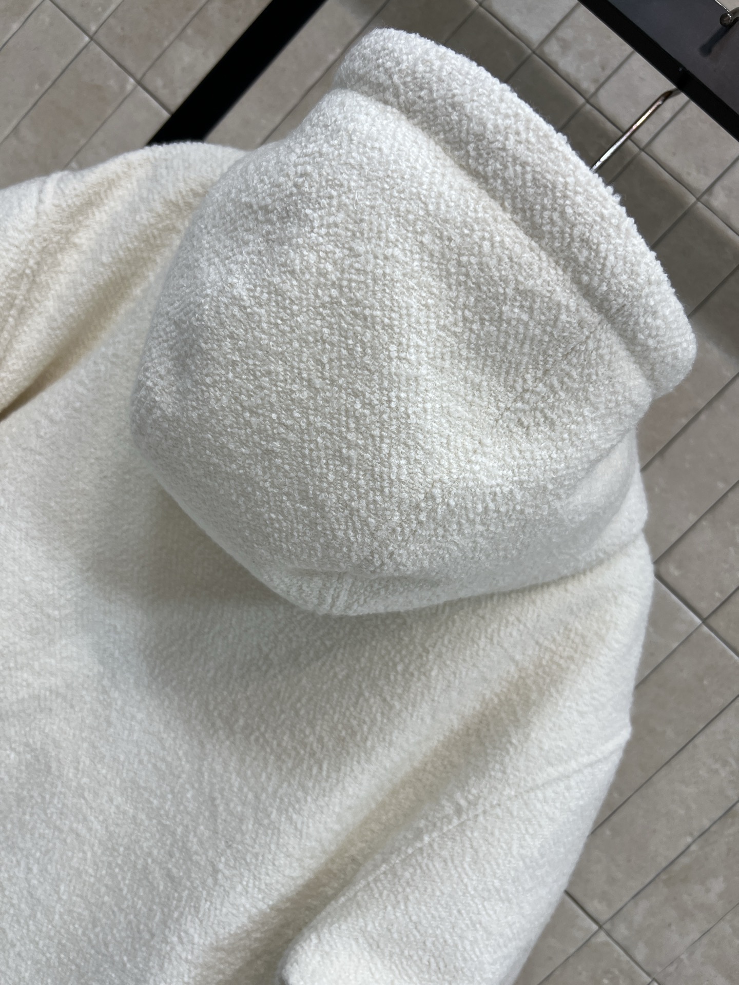 G家 25秋冬新款 连帽羊羔毛短款外套 高品质棉羊毛 柔软又保暖 秋冬穿超合适！里面经典双G内衬 短款设