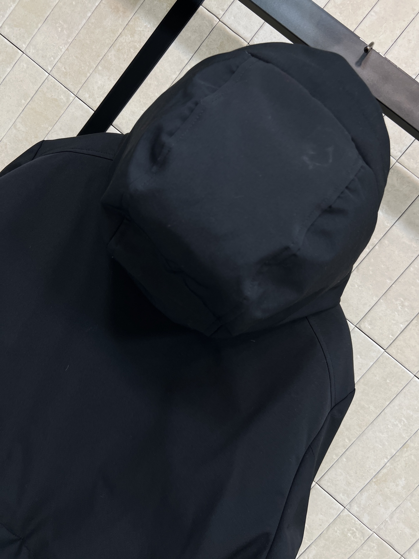 MO家 25秋冬新款 户外派克连帽羽绒服 防水防风还透气 超适合户外活动 内部填充高品质鹅绒 保暖力满分