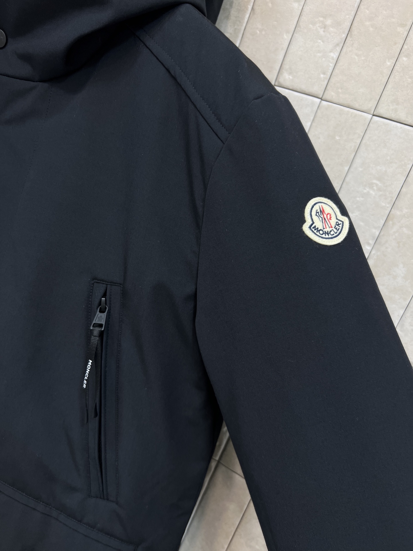 MO家 25秋冬新款 户外派克连帽羽绒服 防水防风还透气 超适合户外活动 内部填充高品质鹅绒 保暖力满分