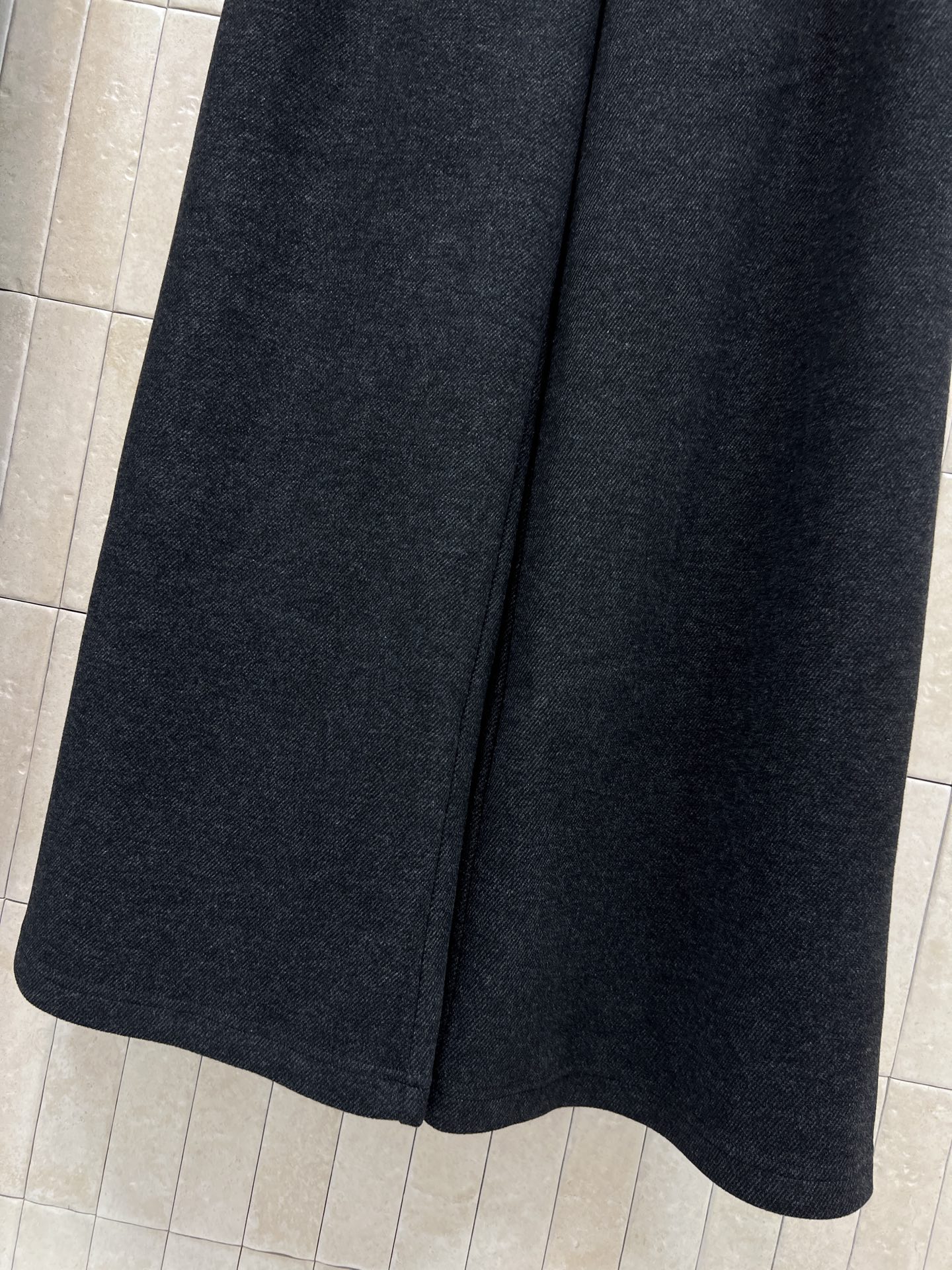 D家 25秋冬新款 高腰毛呢阔腿裤 采用厚实面料 秋冬穿超保暖！高腰+同色腰带设计 修饰腰线 提升比例产