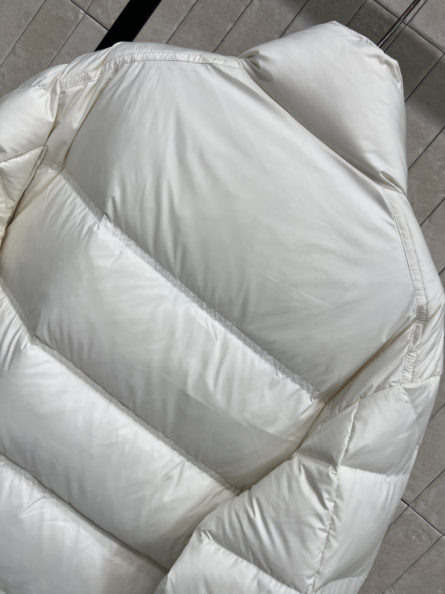 MO家 25秋冬新款 立领羽绒服 简约利落 适合商务or休闲场合 高品质防风防水面料+高蓬松羽绒填充 保