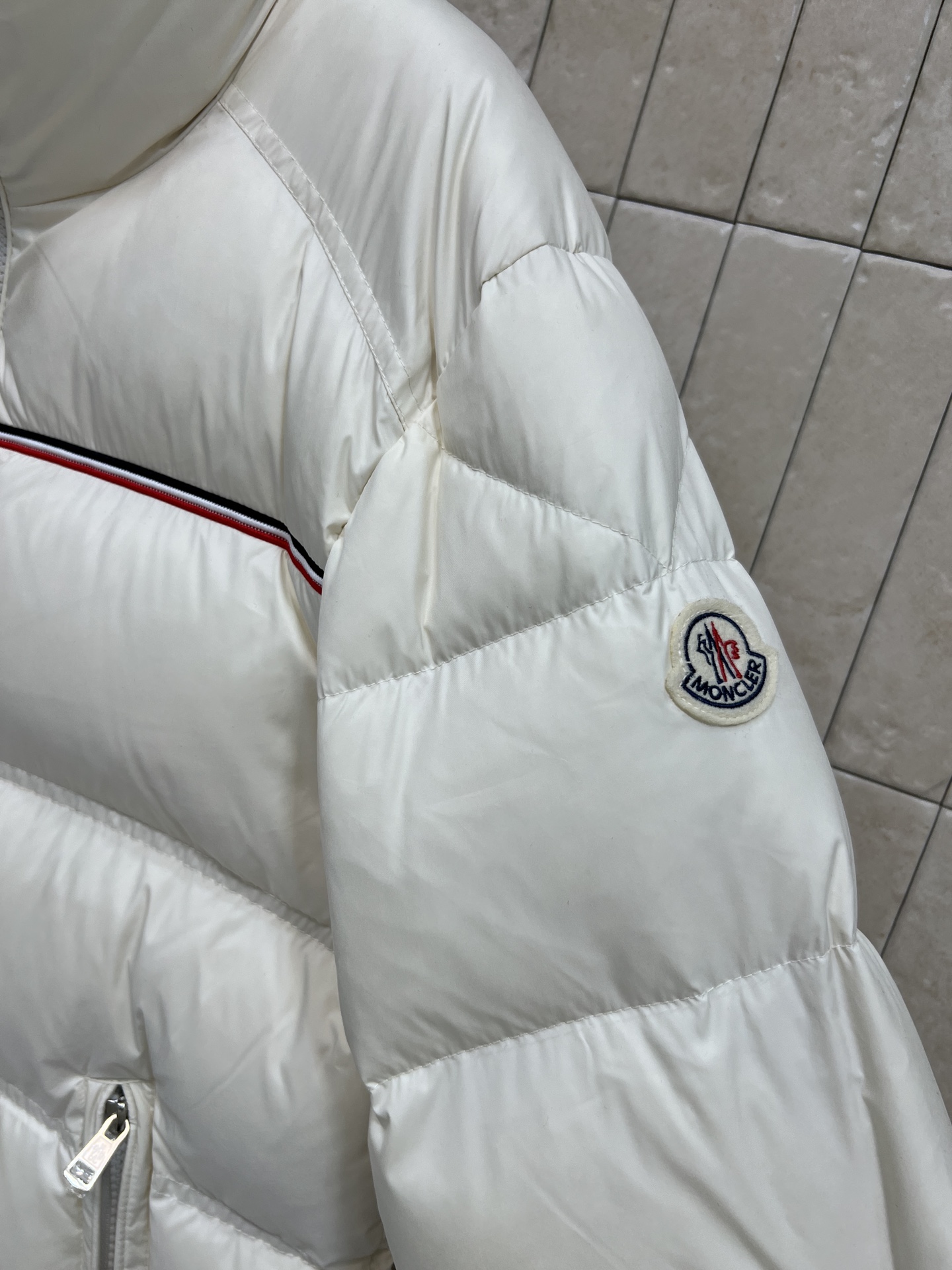 MO家 25秋冬新款 立领羽绒服 简约利落 适合商务or休闲场合 高品质防风防水面料+高蓬松羽绒填充 保