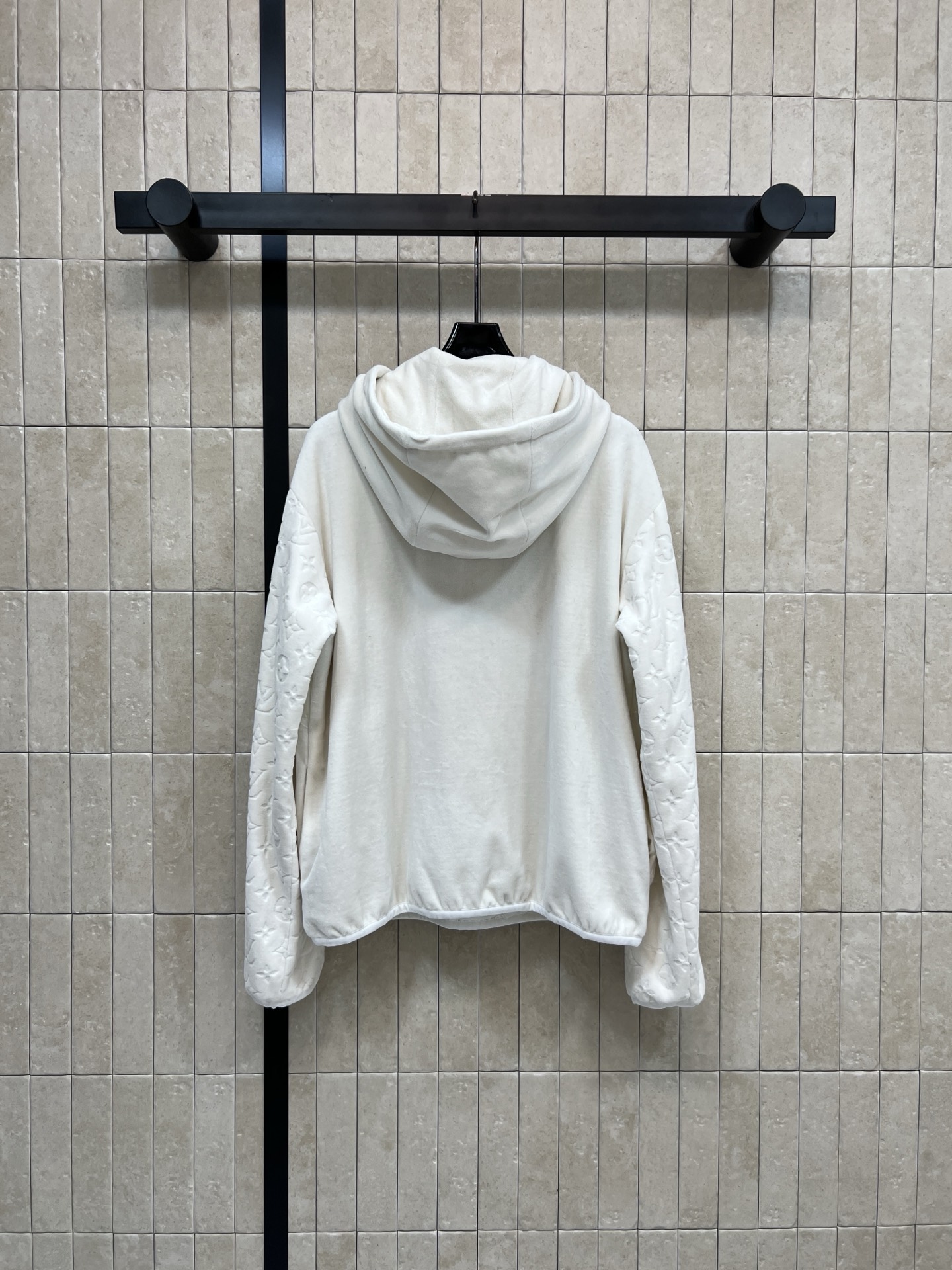 L家 25秋冬新款 老花拼接连帽卫衣 经典老花图案+高品质棉料 柔软又保暖 秋冬穿超舒服！拉链设计方便穿