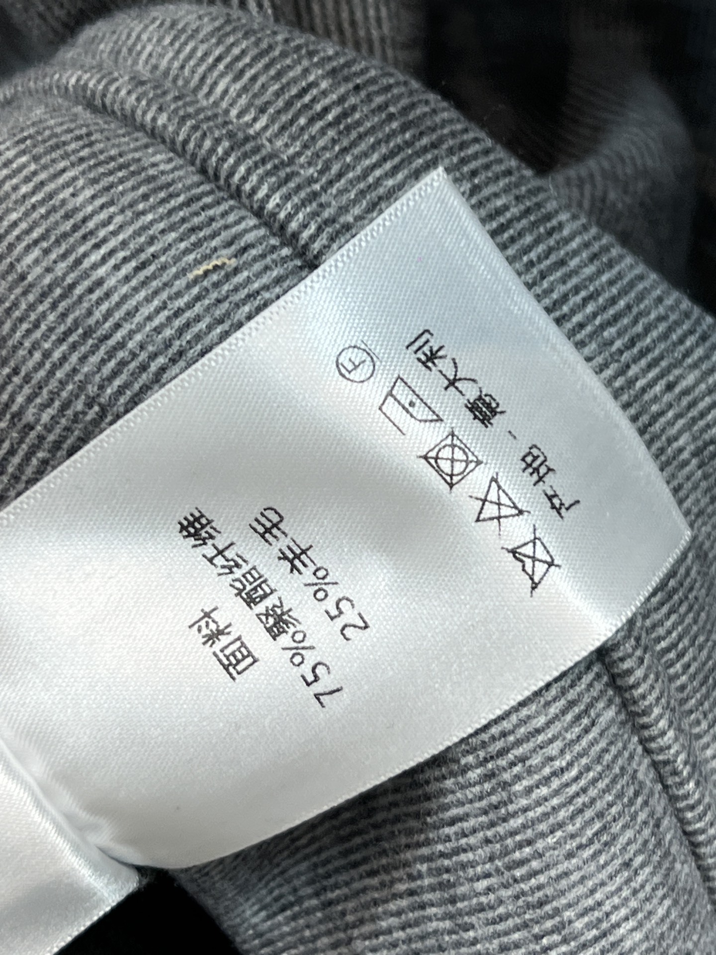 D家 25秋冬新款 字母织带运动休闲套装 一套休闲又时尚的运动套装 连帽拉链夹克+高腰双侧织带直筒裤 一