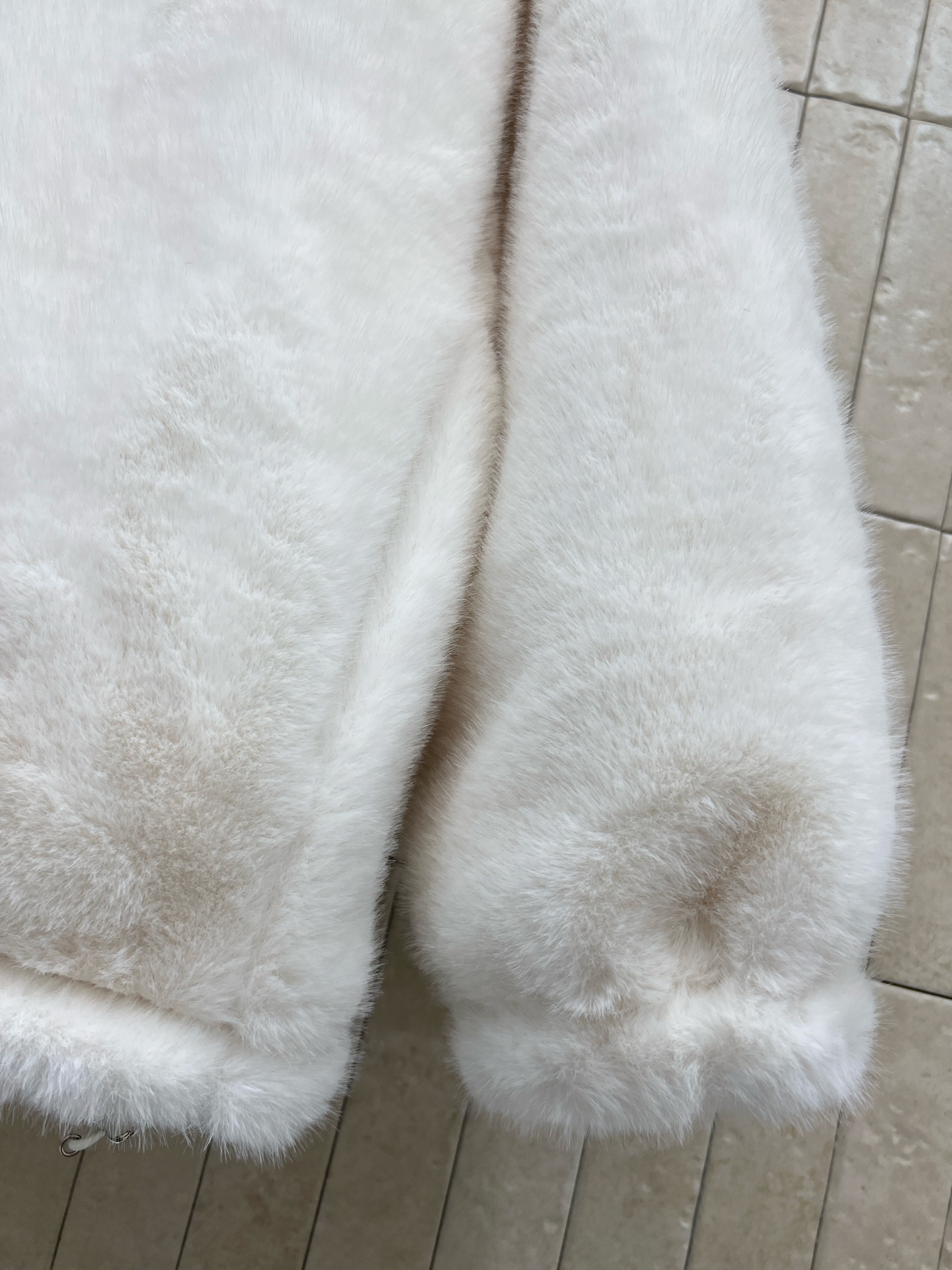 PD家 25秋冬新款 羊羔毛双面穿连帽外套 一衣两穿 一面是毛绒绒的环保毛面料 另一面是炫酷尼龙面料 可