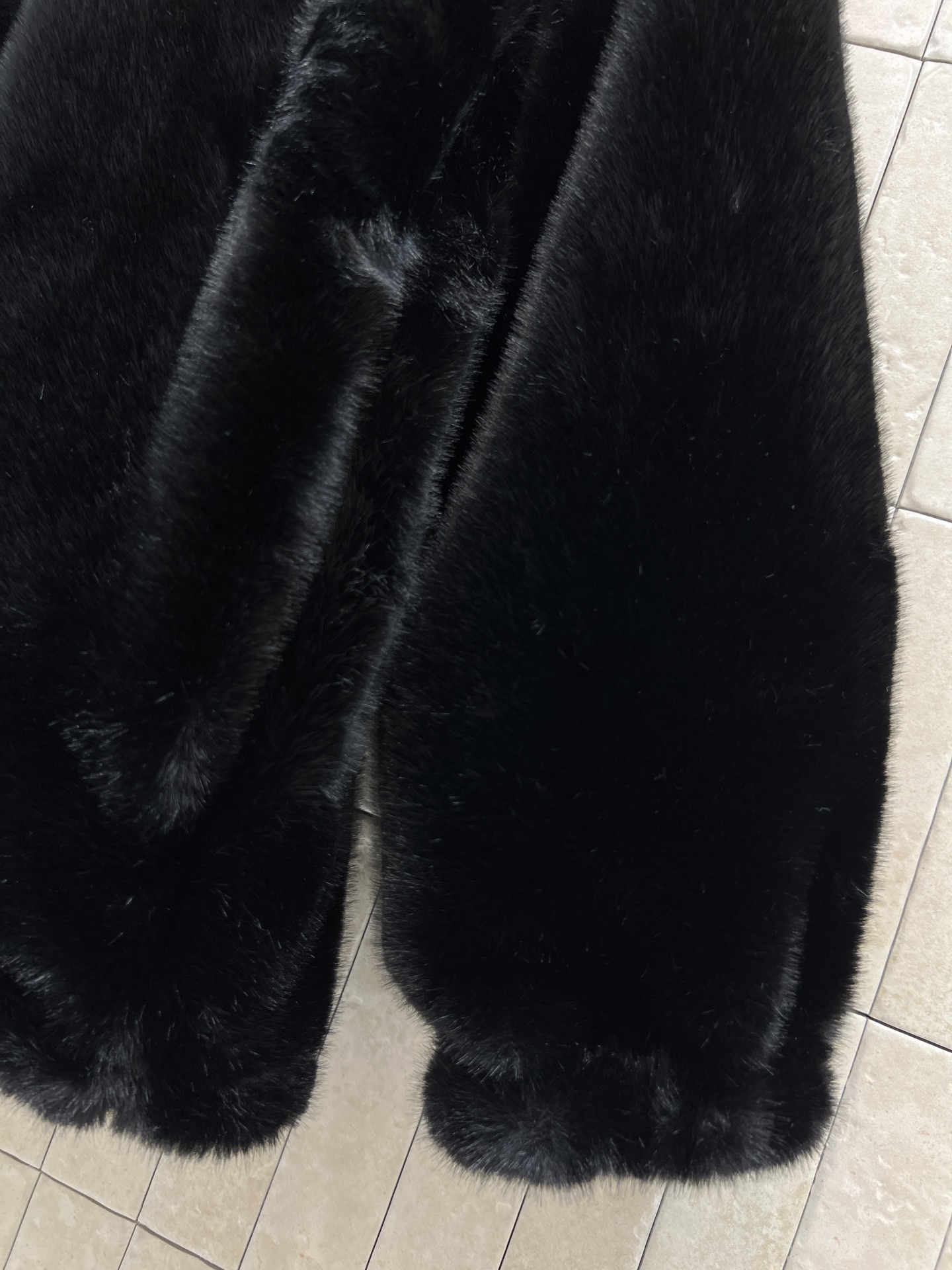 PD家 25秋冬新款 羊羔毛双面穿连帽外套 一衣两穿 一面是毛绒绒的环保毛面料 另一面是炫酷尼龙面料 可