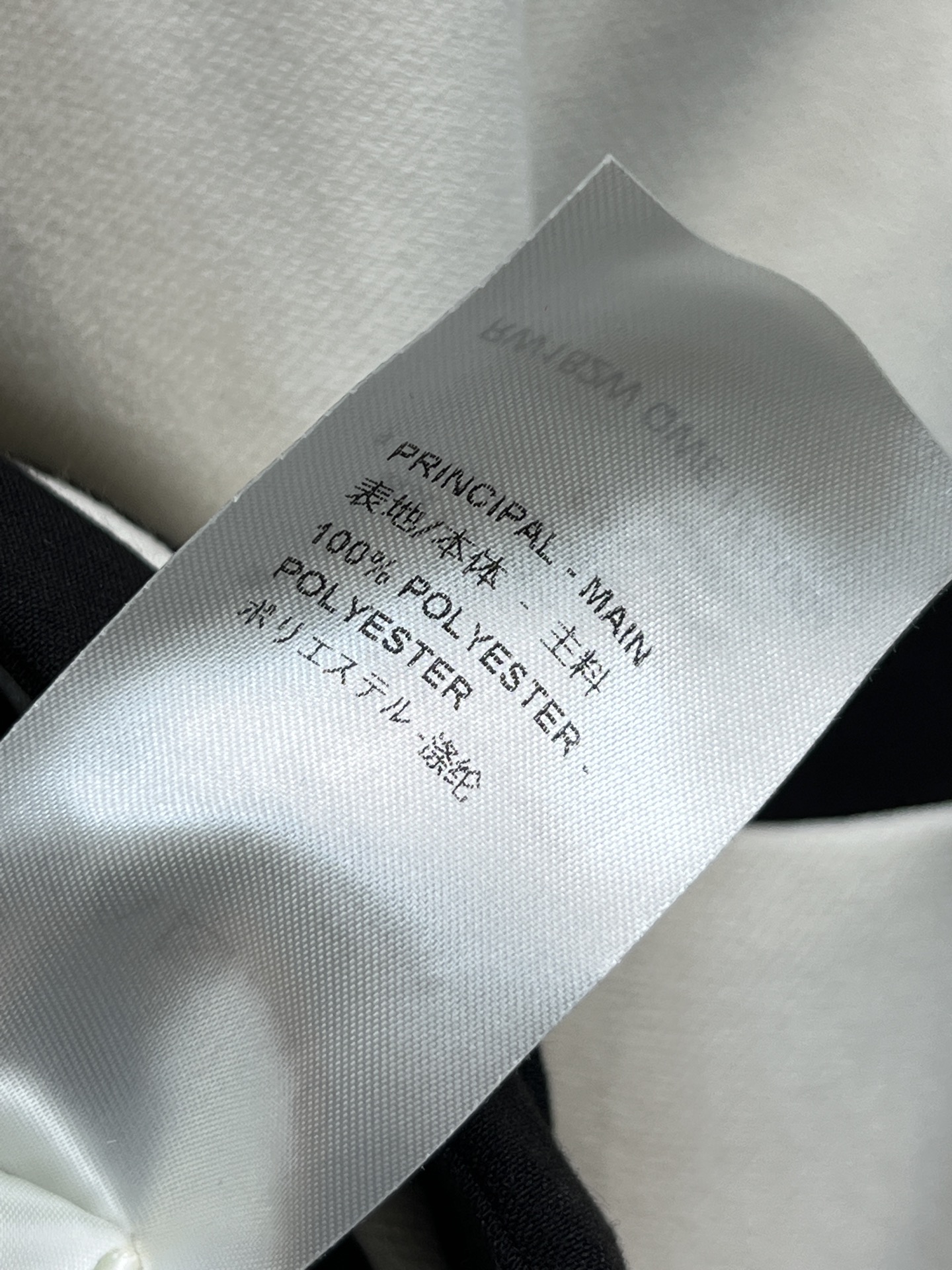 L家 26春夏新款 拼色短款风衣外套 白色主调配黑色线条 简约又有辨识度 双排扣+Monogram金属装