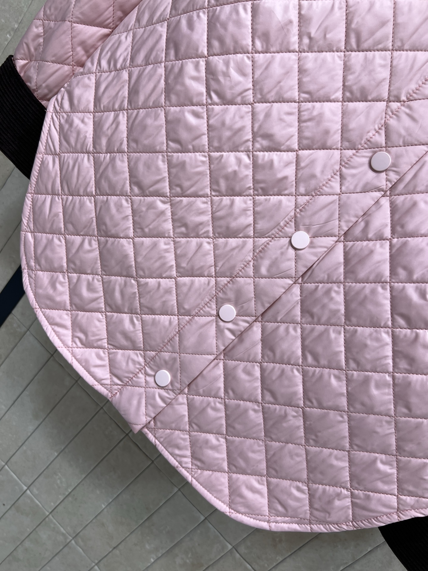 LW家 25秋冬新款 粉色菱格绗缝衬式棉服 经典菱形绗缝+灯芯绒领口袖口 复古又时髦！夹棉设计防风保暖效