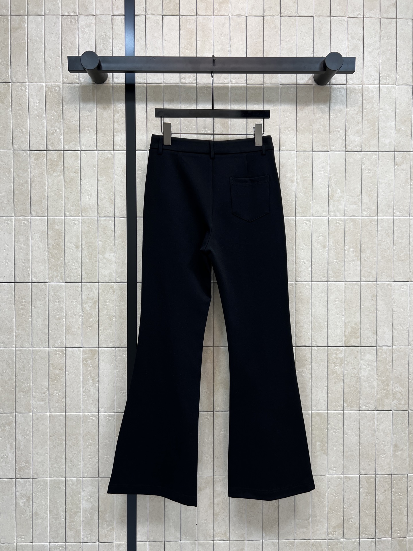 PD家 25秋冬新款 三角标喇叭裤 高腰版型 提高腰线 轻松分割身材比例 上身显高显瘦绝绝子 喇叭裤超级