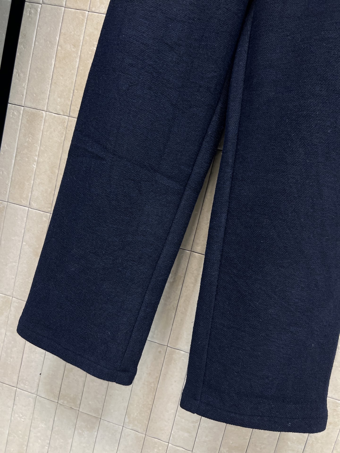 MIU家 25秋冬新款 撞色高腰阔腿裤 采用高品质羊绒混纺 柔软又保暖 秋冬穿超舒服！高腰阔腿设计 修饰