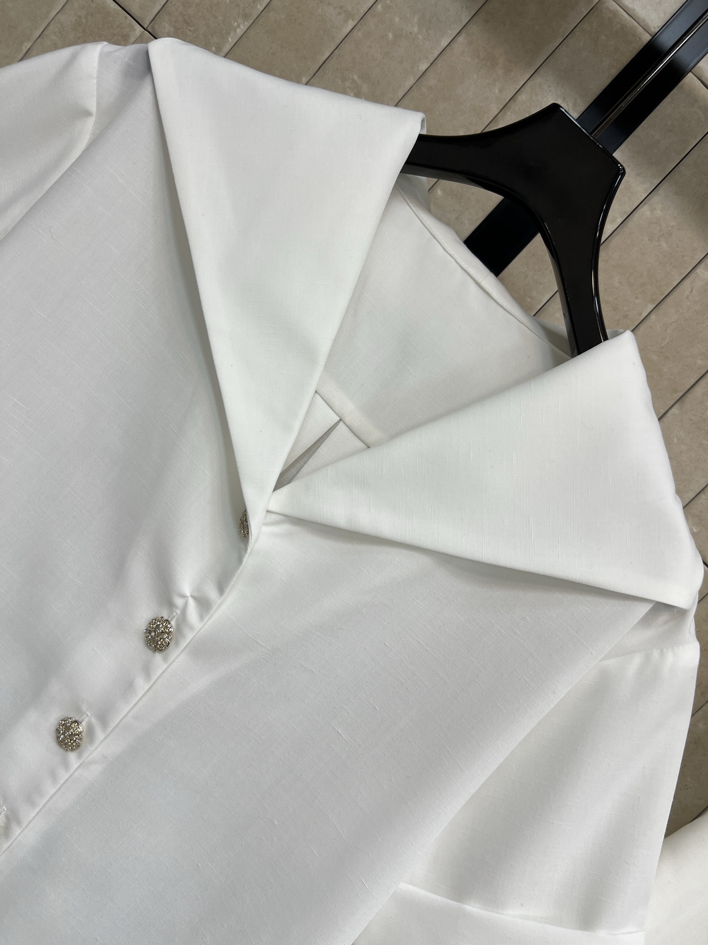 小香家 26春夏新款 亚麻套装 娃娃领短袖衬衫+高腰A字阔腿裤 亚麻材质 垂坠感和透气性都很棒 春夏穿超