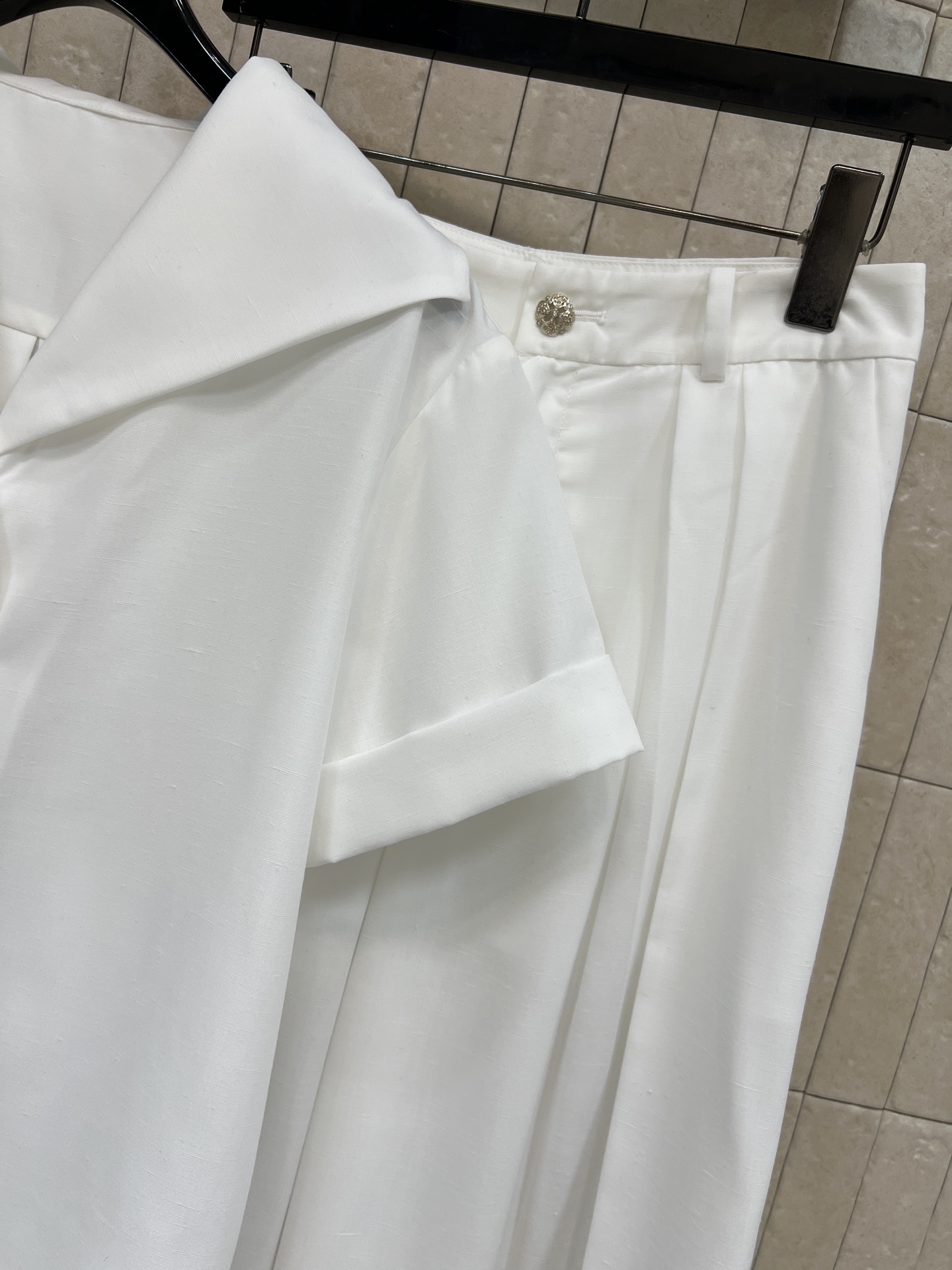 小香家 26春夏新款 亚麻套装 娃娃领短袖衬衫+高腰A字阔腿裤 亚麻材质 垂坠感和透气性都很棒 春夏穿超