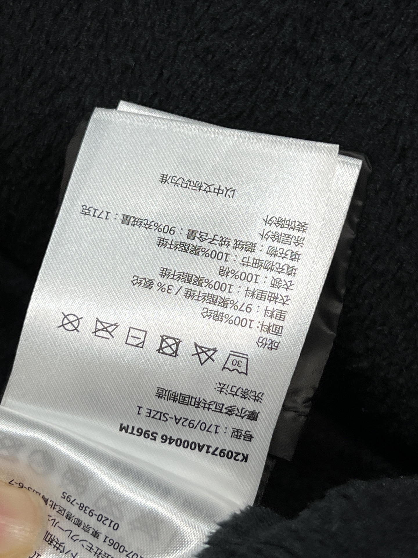 MO家 25秋冬新款 黑色立领羽绒服 立领拼接灯芯绒设计 低调又高级 里面羊羔毛内衬 北方冬季也能轻松驾