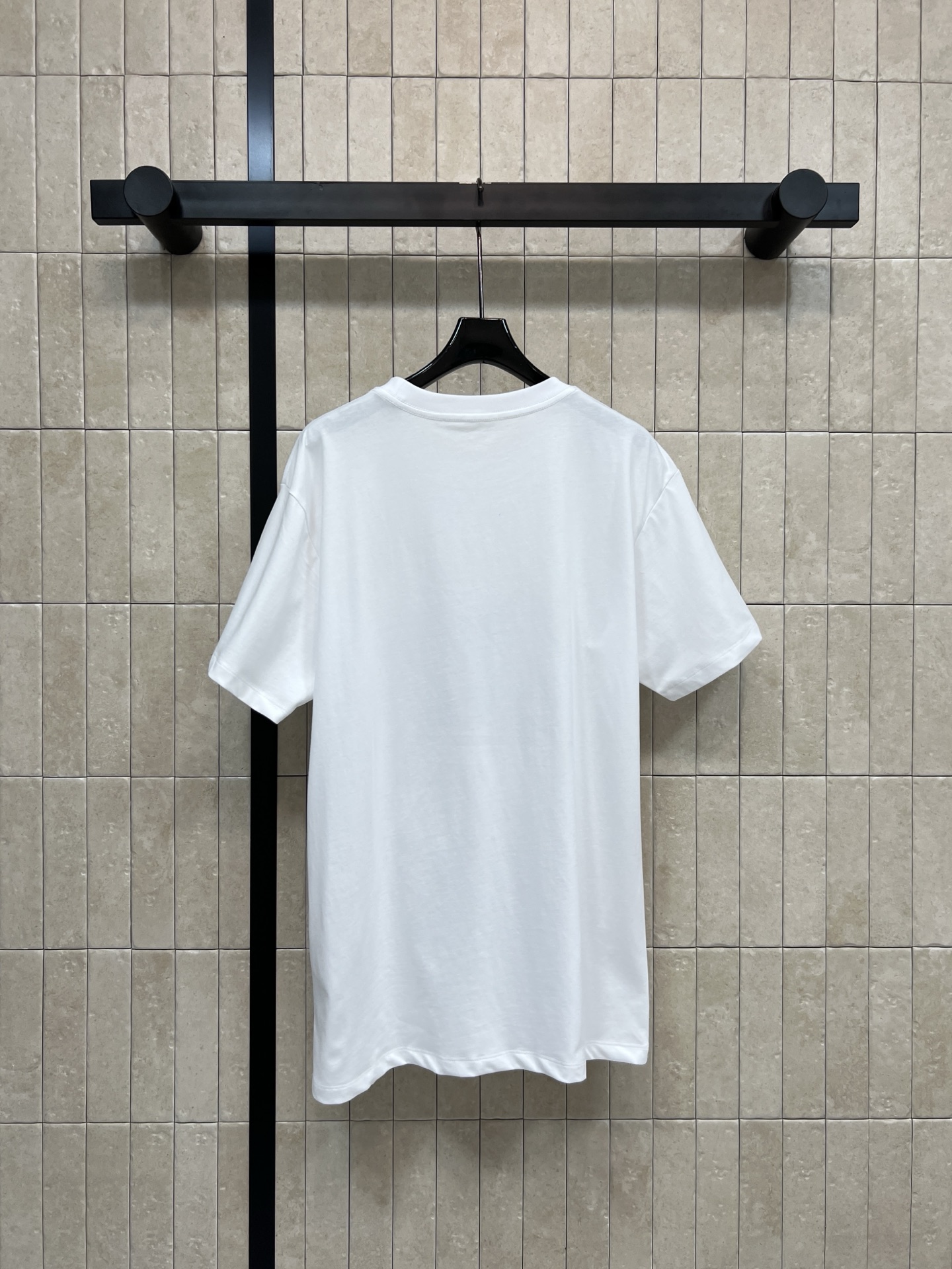 G家 26春夏新款 双G印花短袖T恤 胸前经典双G标志 图案印花 纯棉材质柔软舒适 宽松版型日常穿搭无压