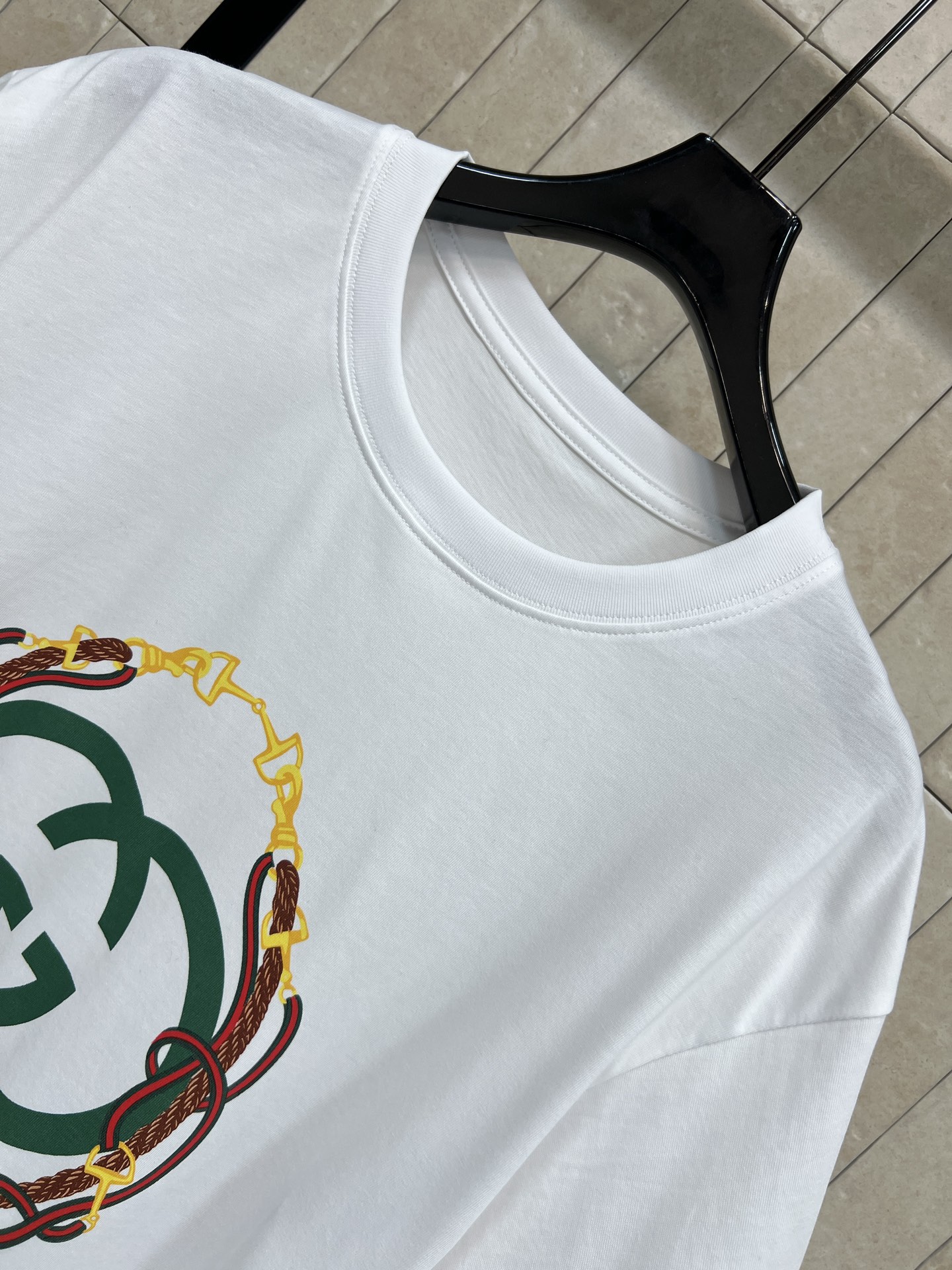 G家 26春夏新款 双G印花短袖T恤 胸前经典双G标志 图案印花 纯棉材质柔软舒适 宽松版型日常穿搭无压