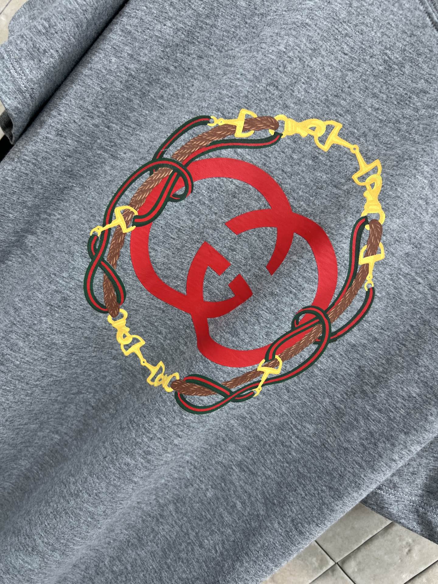 G家 26春夏新款 双G印花短袖T恤 胸前经典双G标志 图案印花 纯棉材质柔软舒适 宽松版型日常穿搭无压