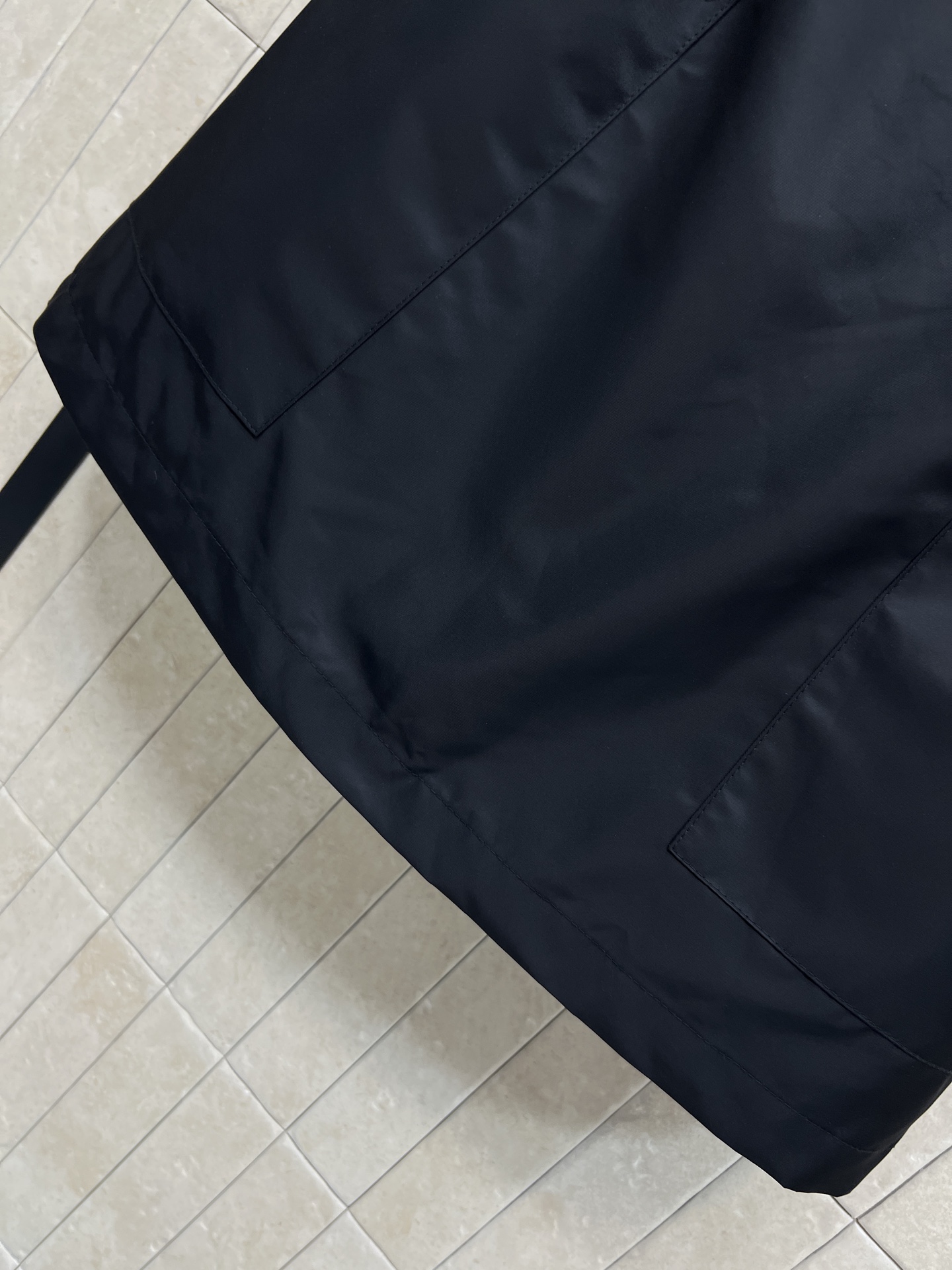 PD家 26春夏新款 工装风黑色半身裙 采用速干面料 轻便又透气 夏天穿超舒服！松紧腰+可调节腰带 适合