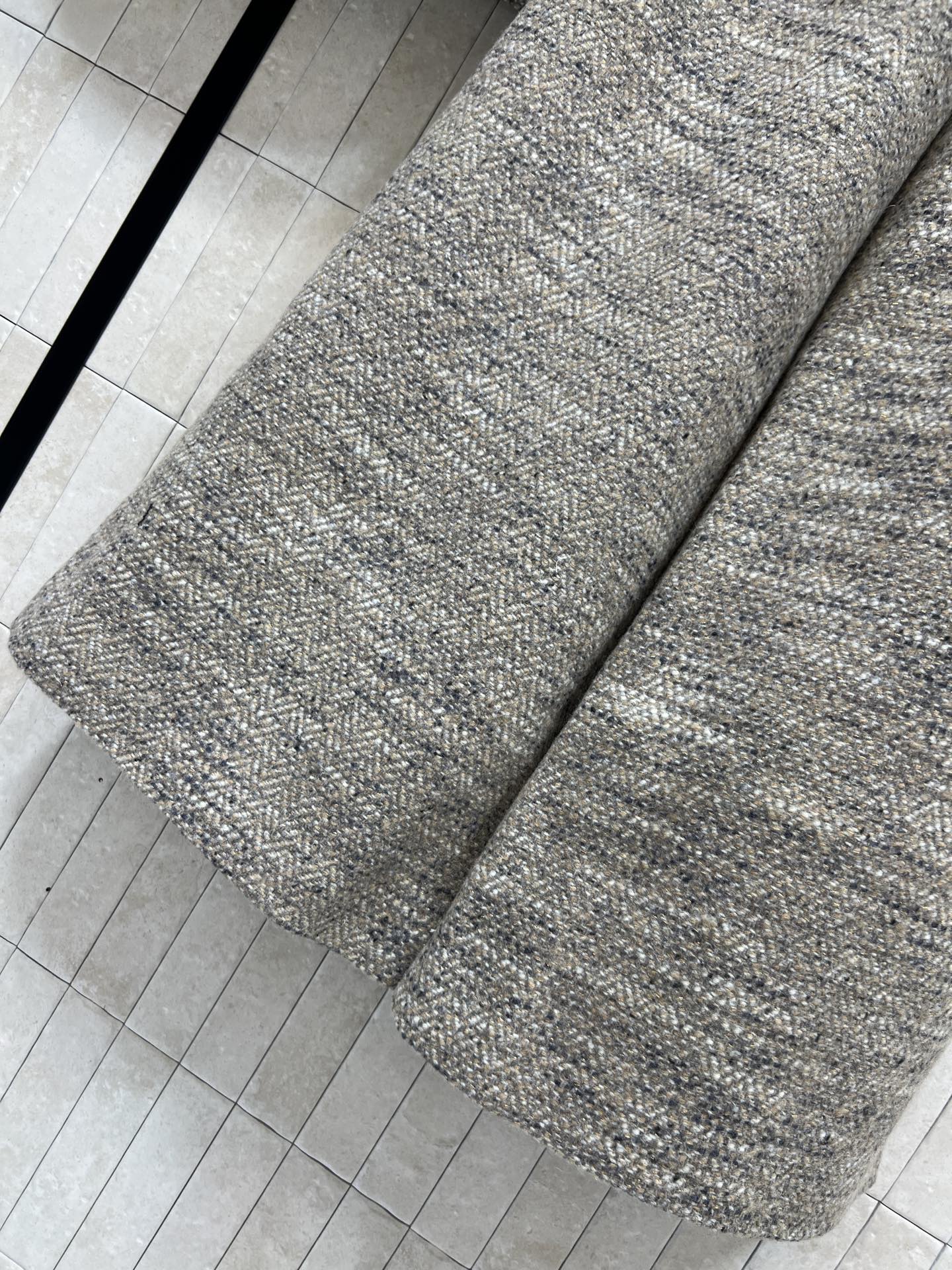 Loro Piana 25秋冬新款 小香风羊毛套装 立领马甲外套+高腰阔腿裤 采用羊毛混纺面料 柔软又保