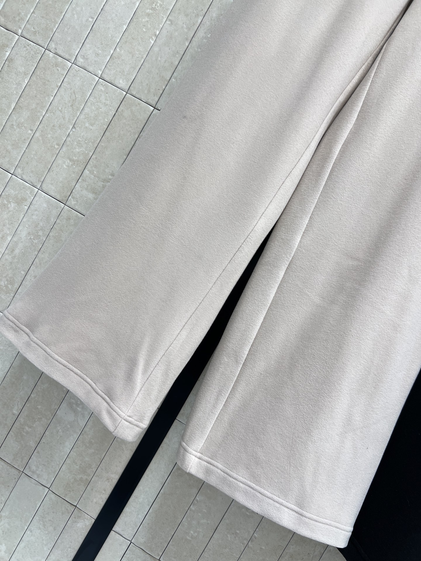 小香家 25秋冬新款 后口袋刺绣阔腿裤 高腰设计+棉质面料 舒适又保暖 秋冬穿超合适！松紧腰方便穿脱 宽