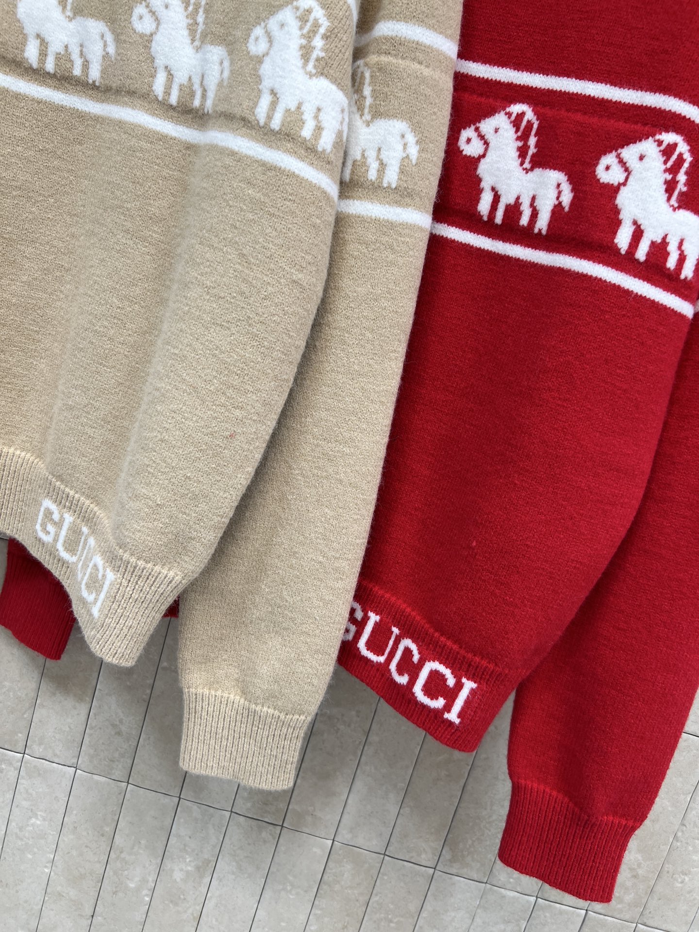 G家 25秋冬新款 马图案针织圆领毛衣 采用高品质羊毛，柔软又保暖 秋冬穿超合适！白色马图案 复古又时髦