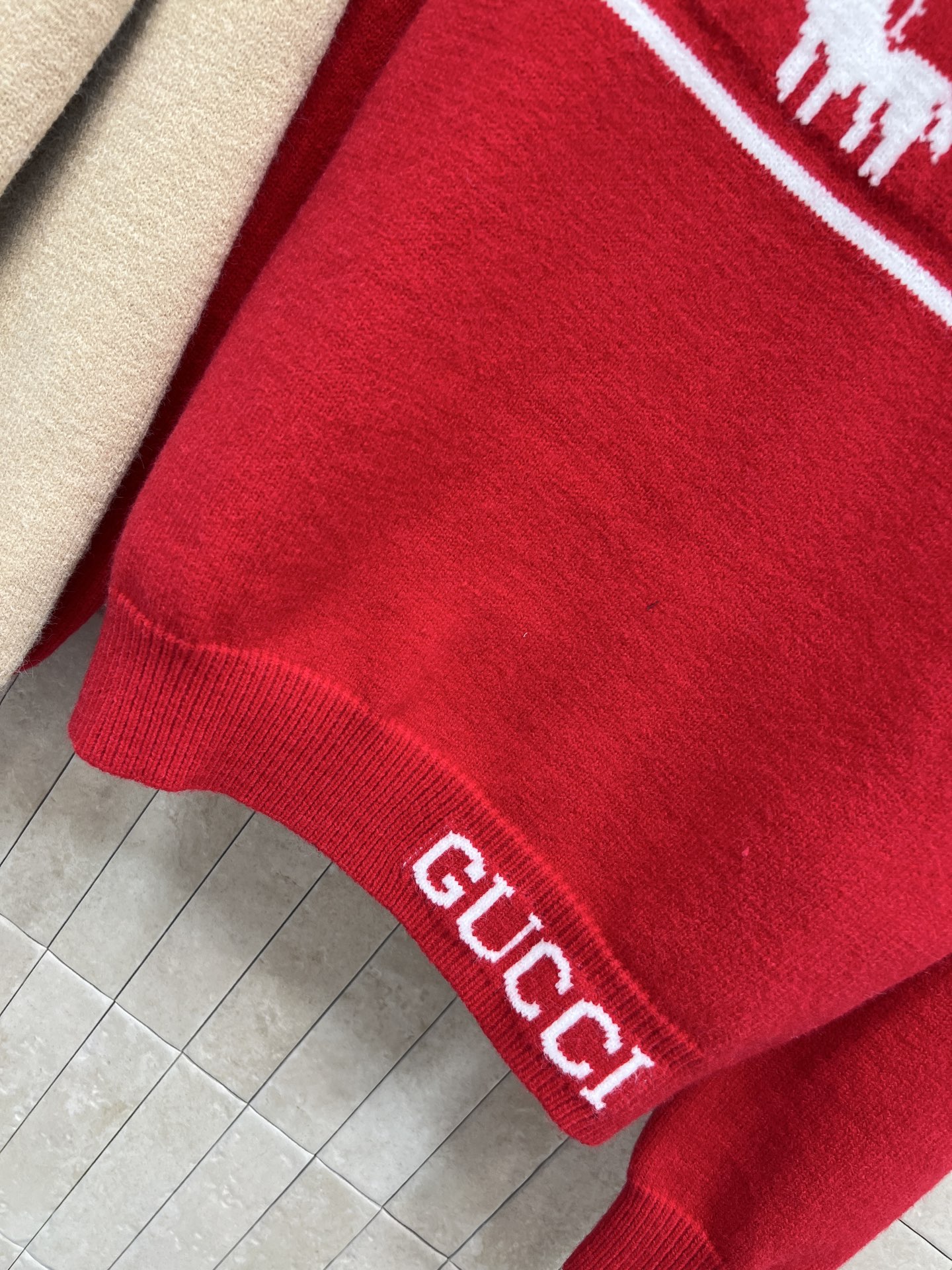 G家 25秋冬新款 马图案针织圆领毛衣 采用高品质羊毛，柔软又保暖 秋冬穿超合适！白色马图案 复古又时髦