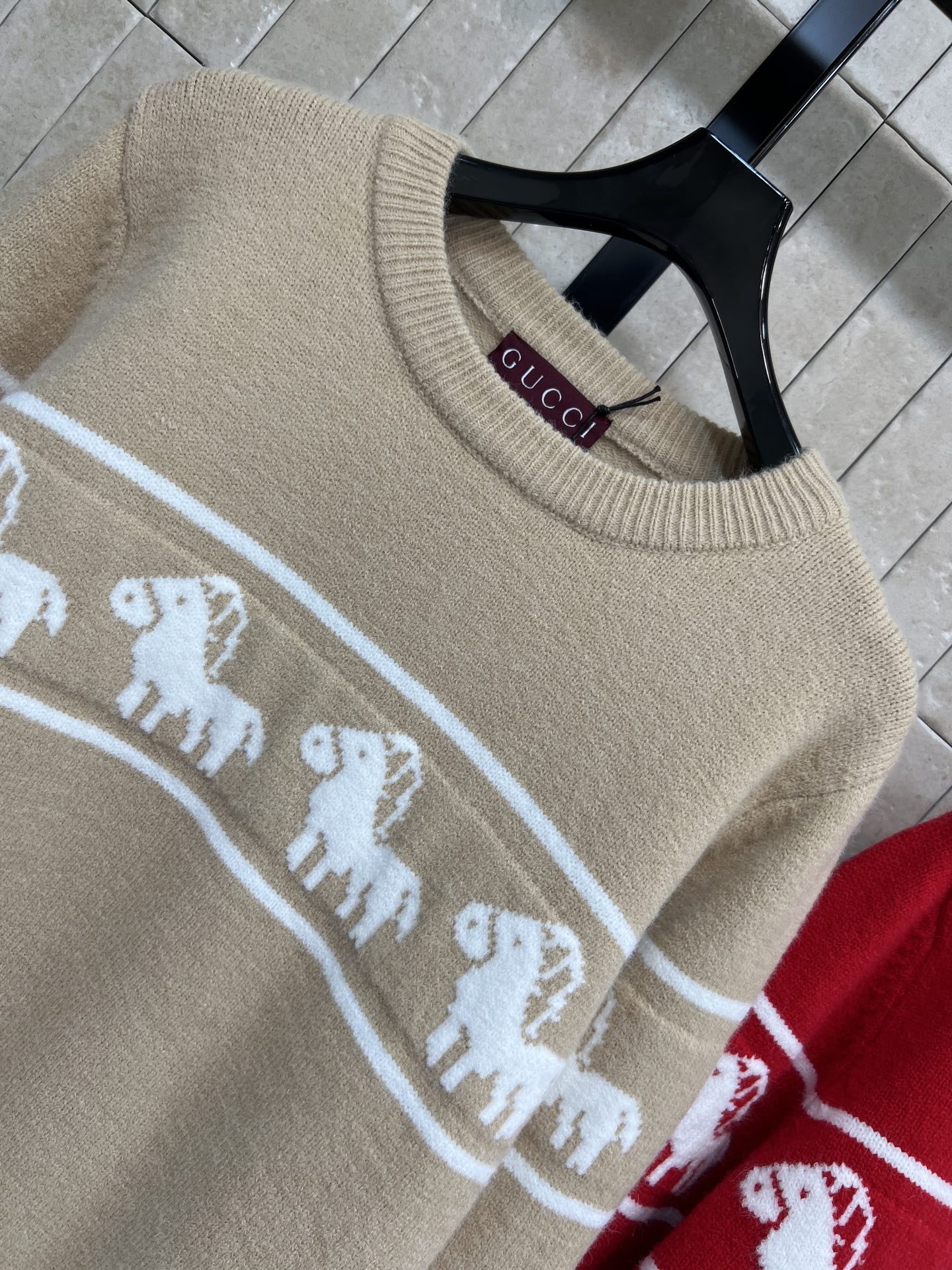 G家 25秋冬新款 马图案针织圆领毛衣 采用高品质羊毛，柔软又保暖 秋冬穿超合适！白色马图案 复古又时髦