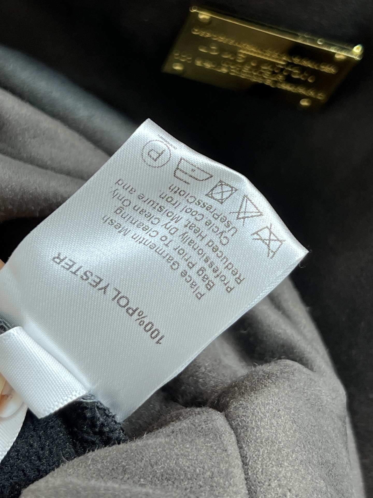 L家 25秋冬新款 灰绿色加绒休闲套装 立领卫衣+阔腿裤采用柔软加绒面料 保暖力满分 秋冬穿超合适！宽松