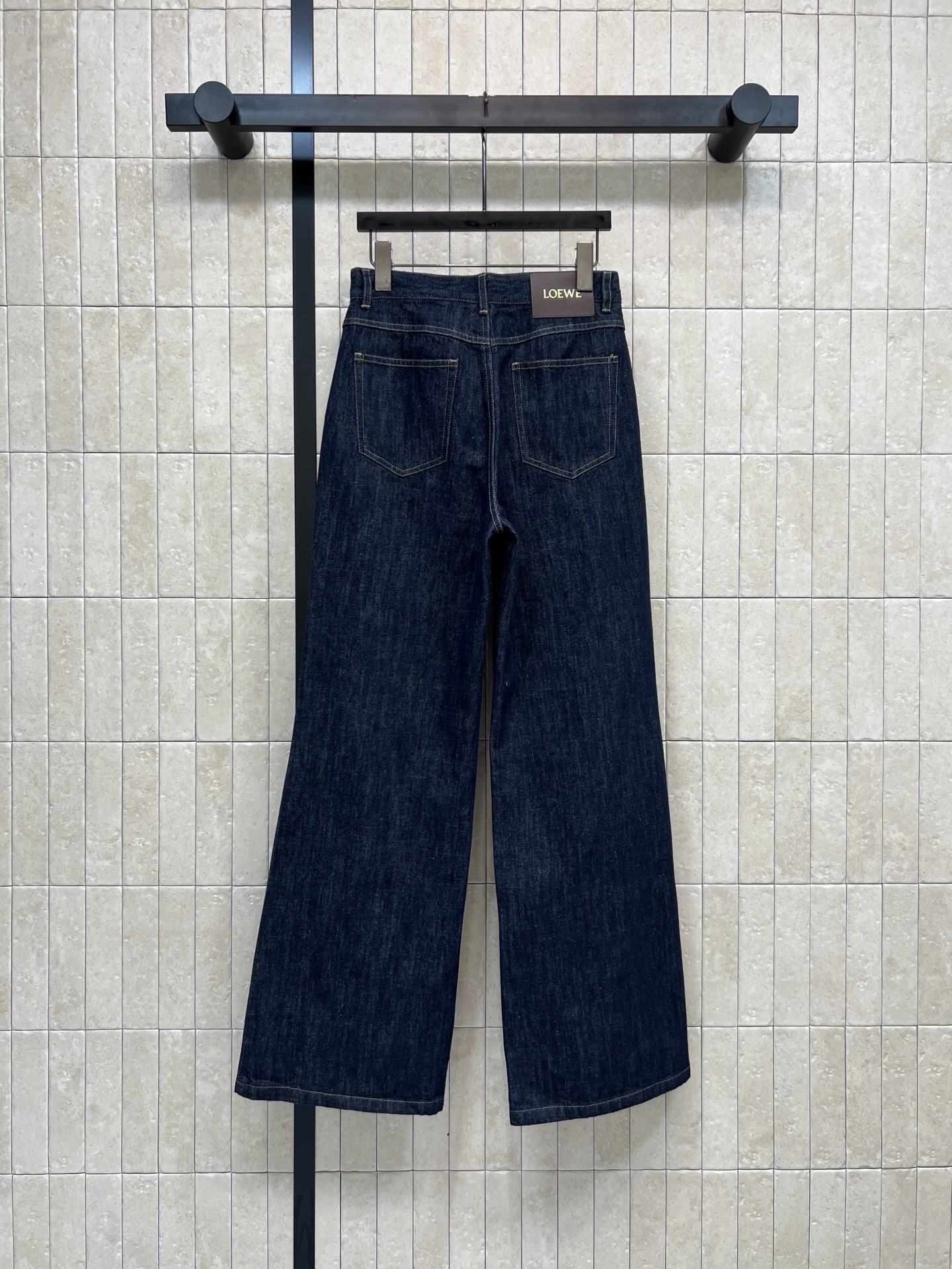 LW家 26早春新款 深蓝色高腰阔腿牛仔裤 配同色腰带 复古又实用！高腰设计拉长腿部比例 显瘦显高 压褶
