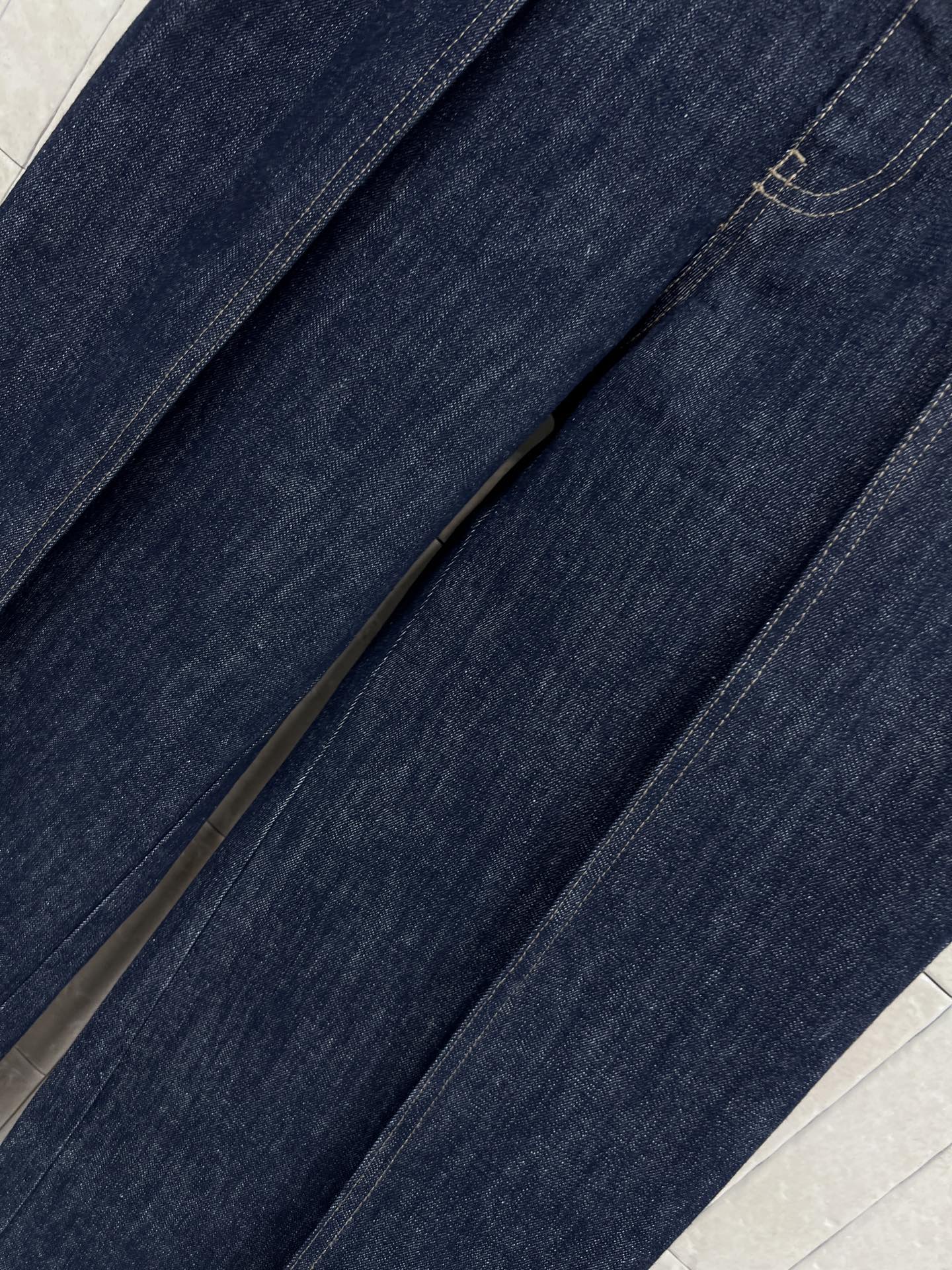 LW家 26早春新款 深蓝色高腰阔腿牛仔裤 配同色腰带 复古又实用！高腰设计拉长腿部比例 显瘦显高 压褶