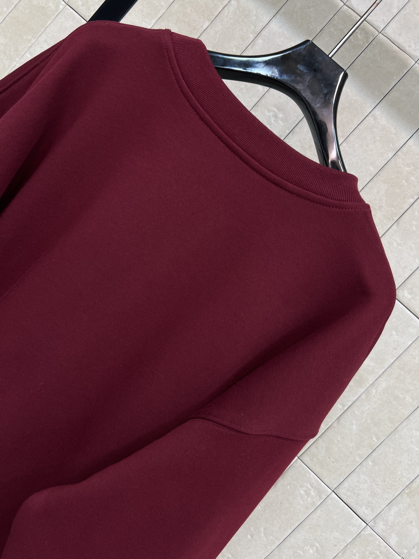 G家 26早春新款 GG徽标图案圆领卫衣 胸前双G标志+金色链条刺绣 节日氛围感满满 圆领宽松版型 超级