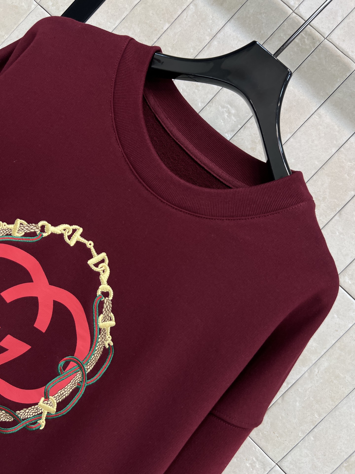 G家 26早春新款 GG徽标图案圆领卫衣 胸前双G标志+金色链条刺绣 节日氛围感满满 圆领宽松版型 超级