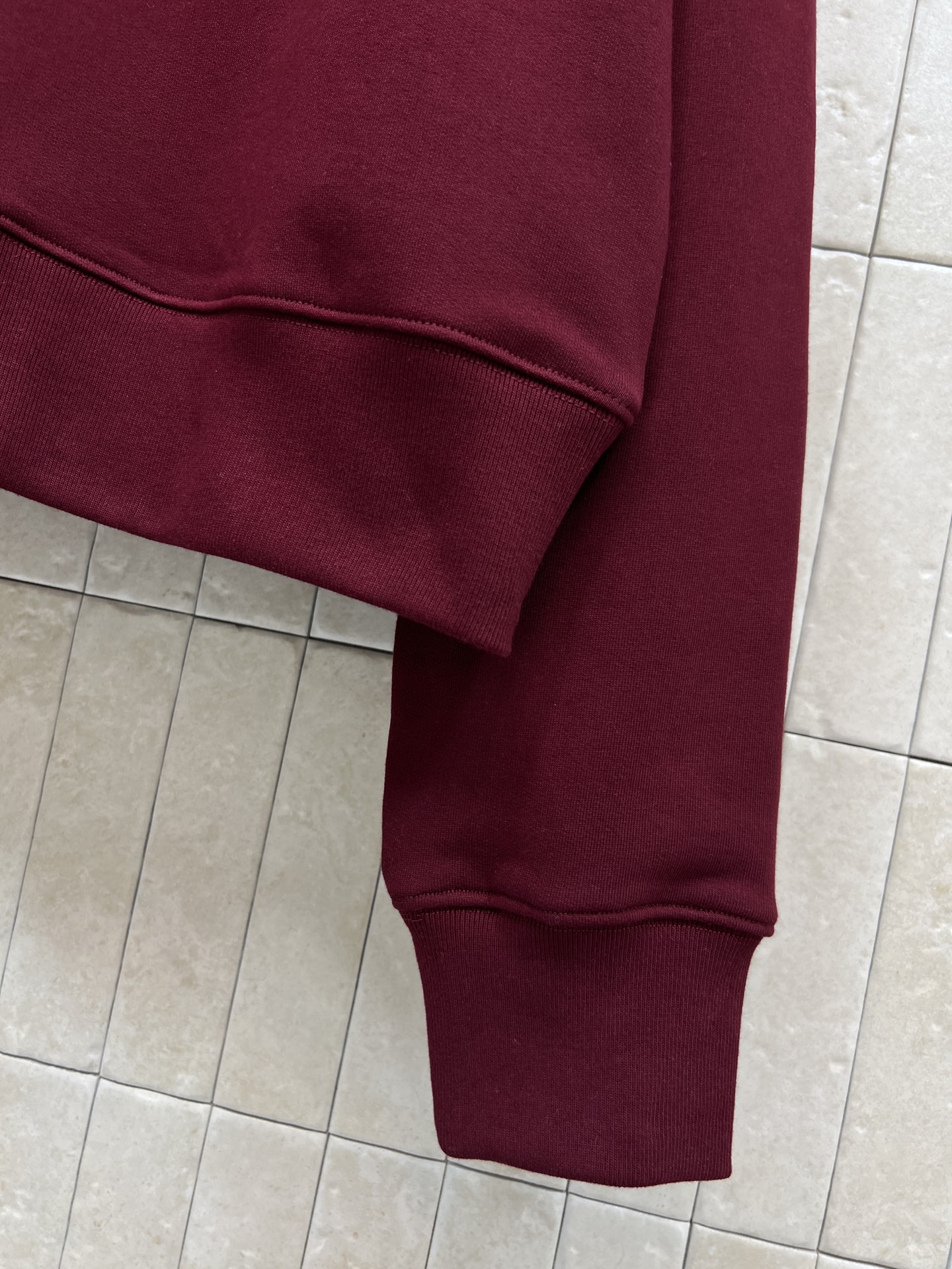 G家 26早春新款 GG徽标图案圆领卫衣 胸前双G标志+金色链条刺绣 节日氛围感满满 圆领宽松版型 超级