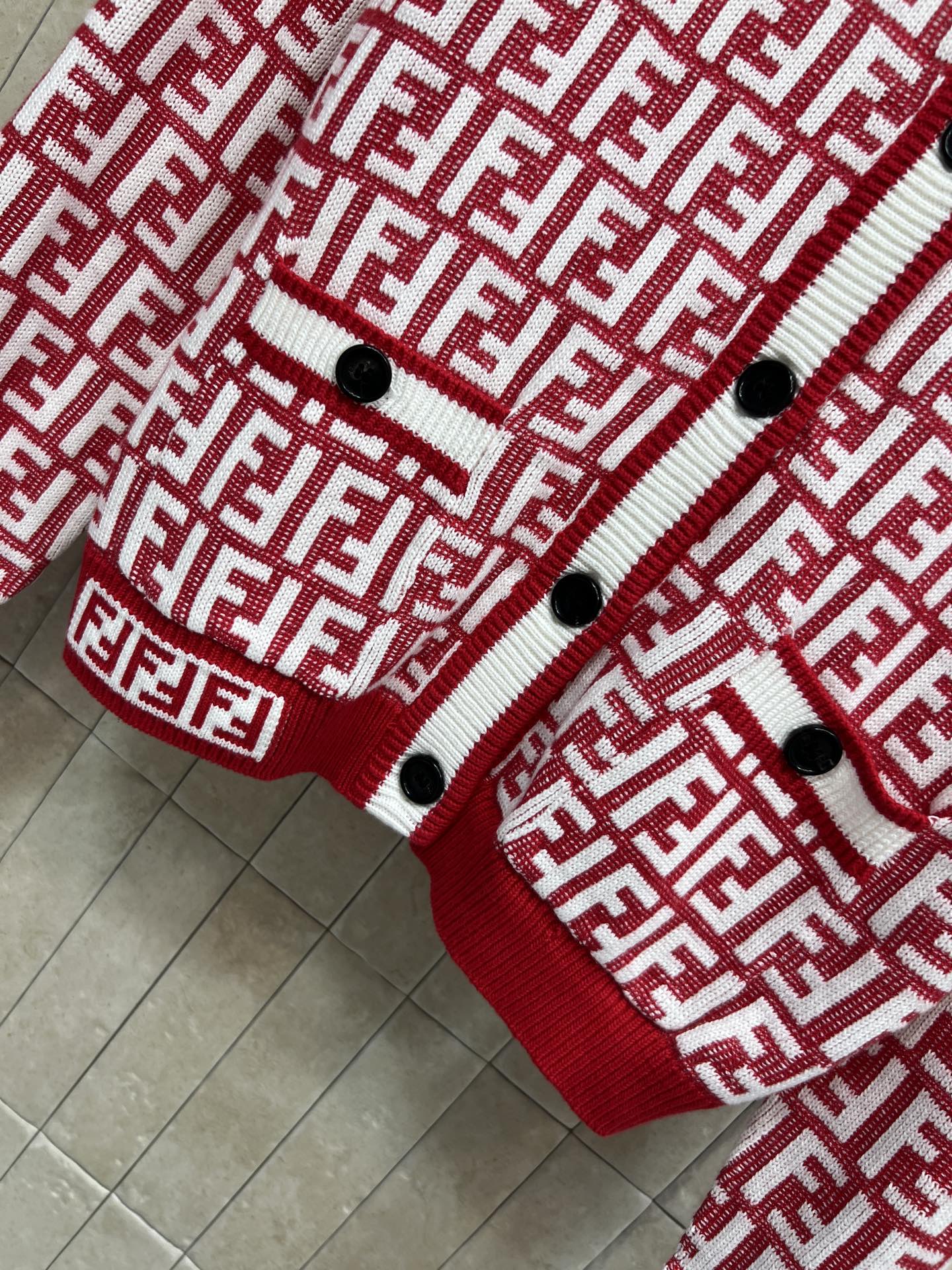 FD家 26早春新款 FF针织圆领开衫 红白配色+FF标志 辨识度超高！高品质羊毛混纺 柔软又保暖 秋冬