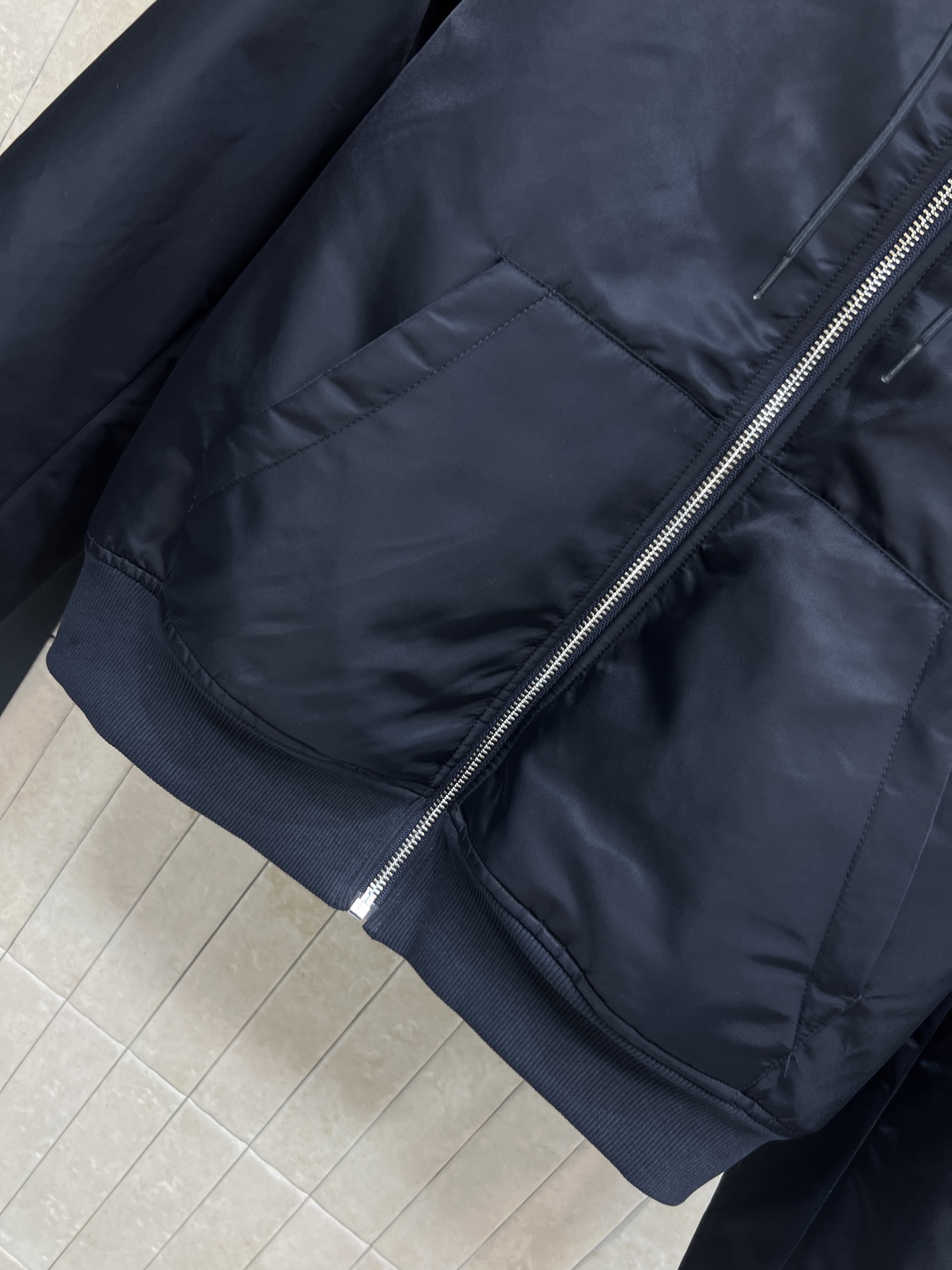 PD家 26早春新款 杨幂同款！连帽尼龙夹棉外套内部夹棉轻薄保暖 秋冬穿超合适本 藏青色+胸前极简字母L