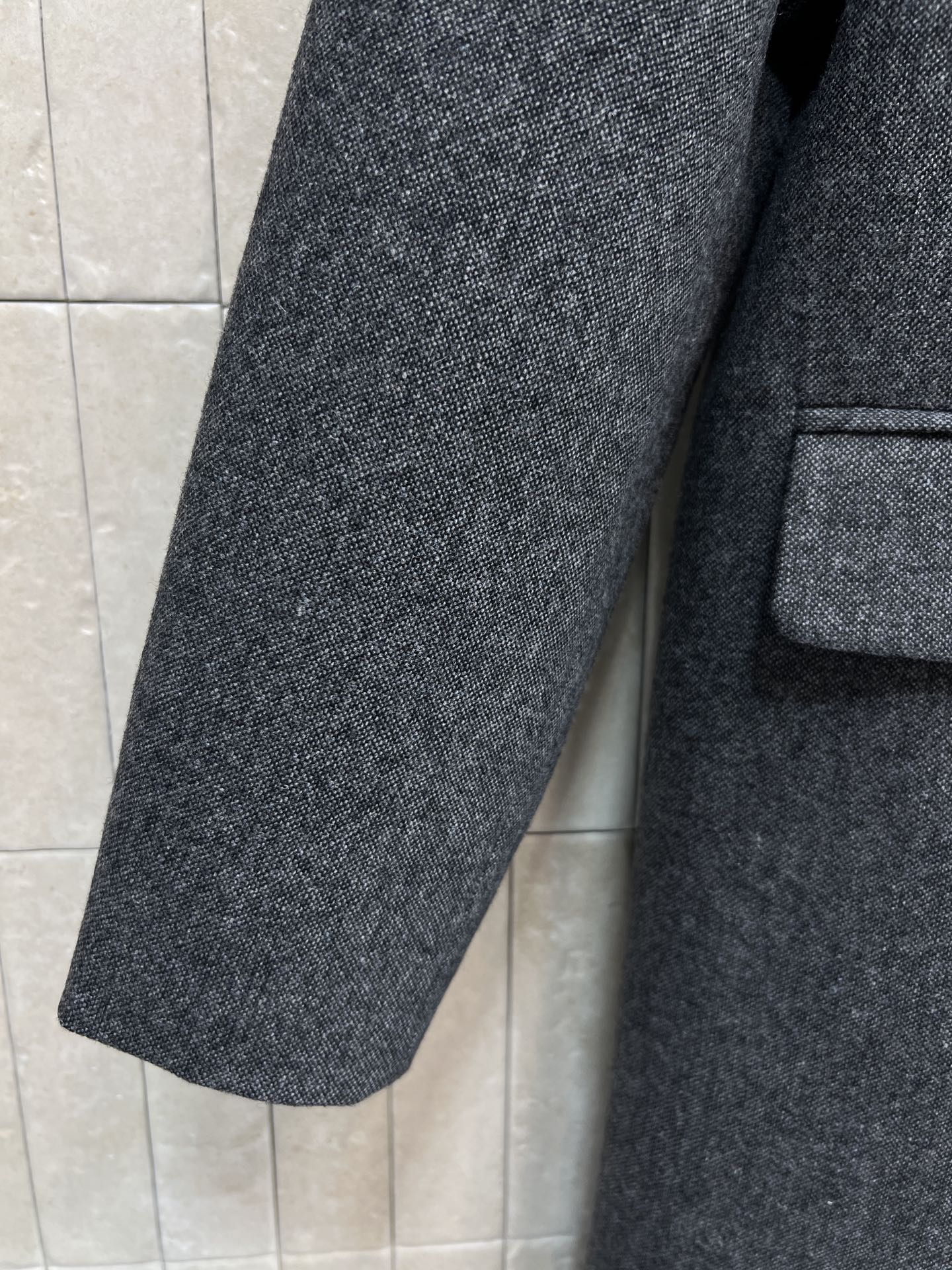 PD家 26早春新款 灰色羊毛拼接连帽大衣 外层羊毛混纺 柔软又保暖 秋冬穿超合适！拼接可拆卸深蓝连帽绗