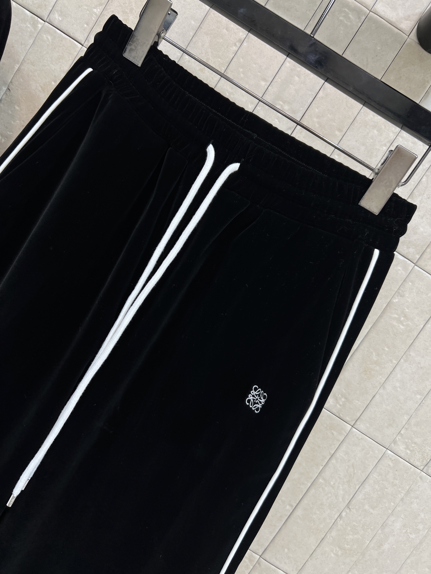 LW家 26早春新款 丝绒套装 立领拉链外套+高腰松紧阔腿裤 一套搭配休闲慵懒超级随性 显高显瘦绝绝子 