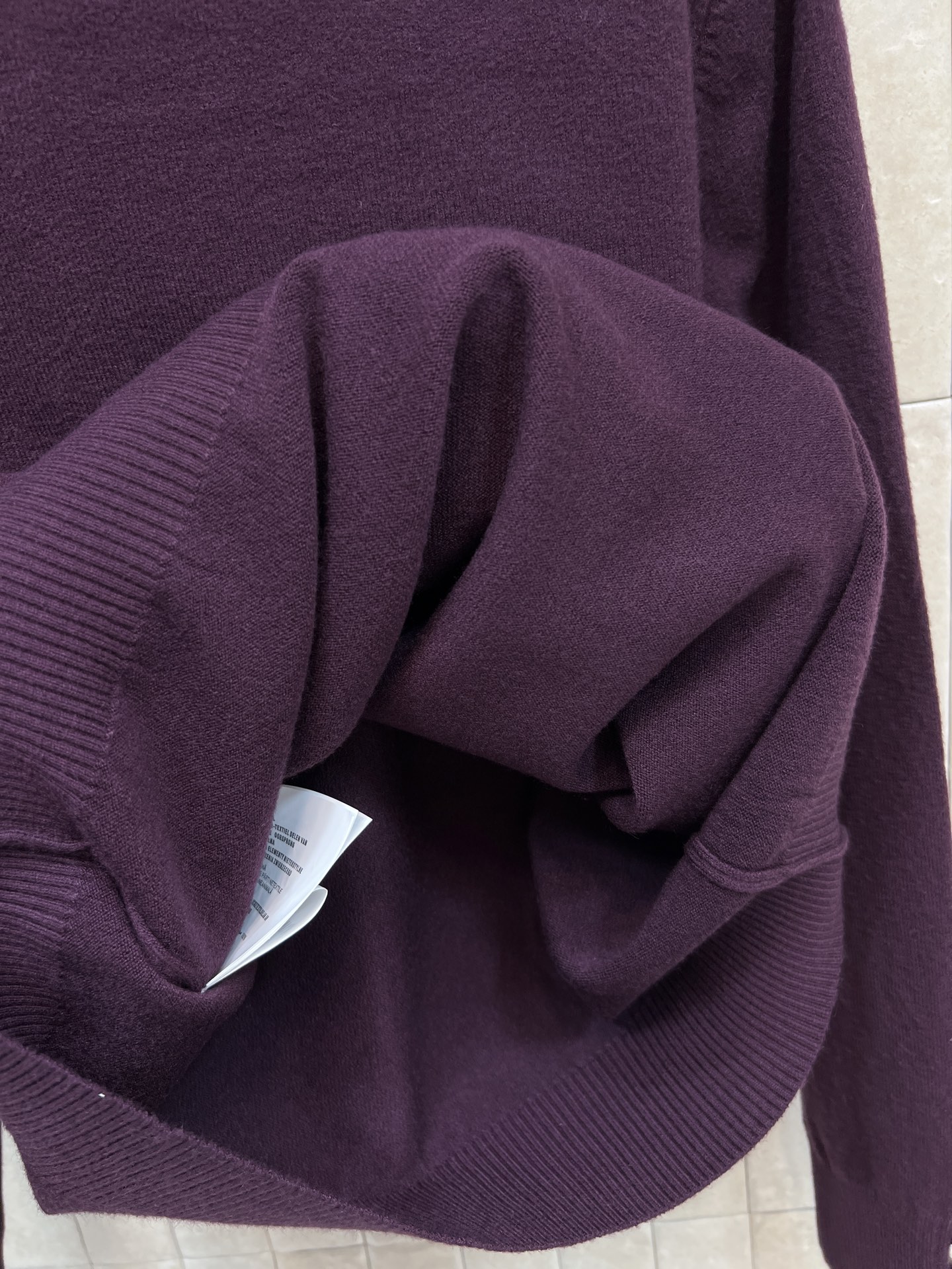 MIU家 26早春新款 羊毛针织logo打底衫 柔软针织面料 舒适又保暖 秋冬穿超合适！ 胸前白色log