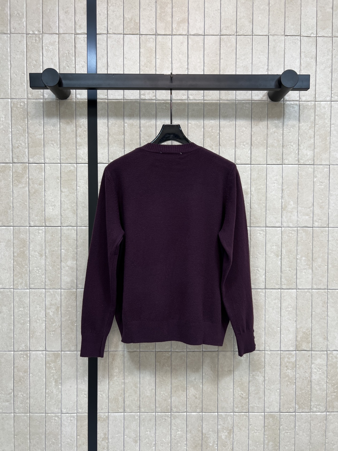 MIU家 26早春新款 羊毛针织logo打底衫 柔软针织面料 舒适又保暖 秋冬穿超合适！ 胸前白色log