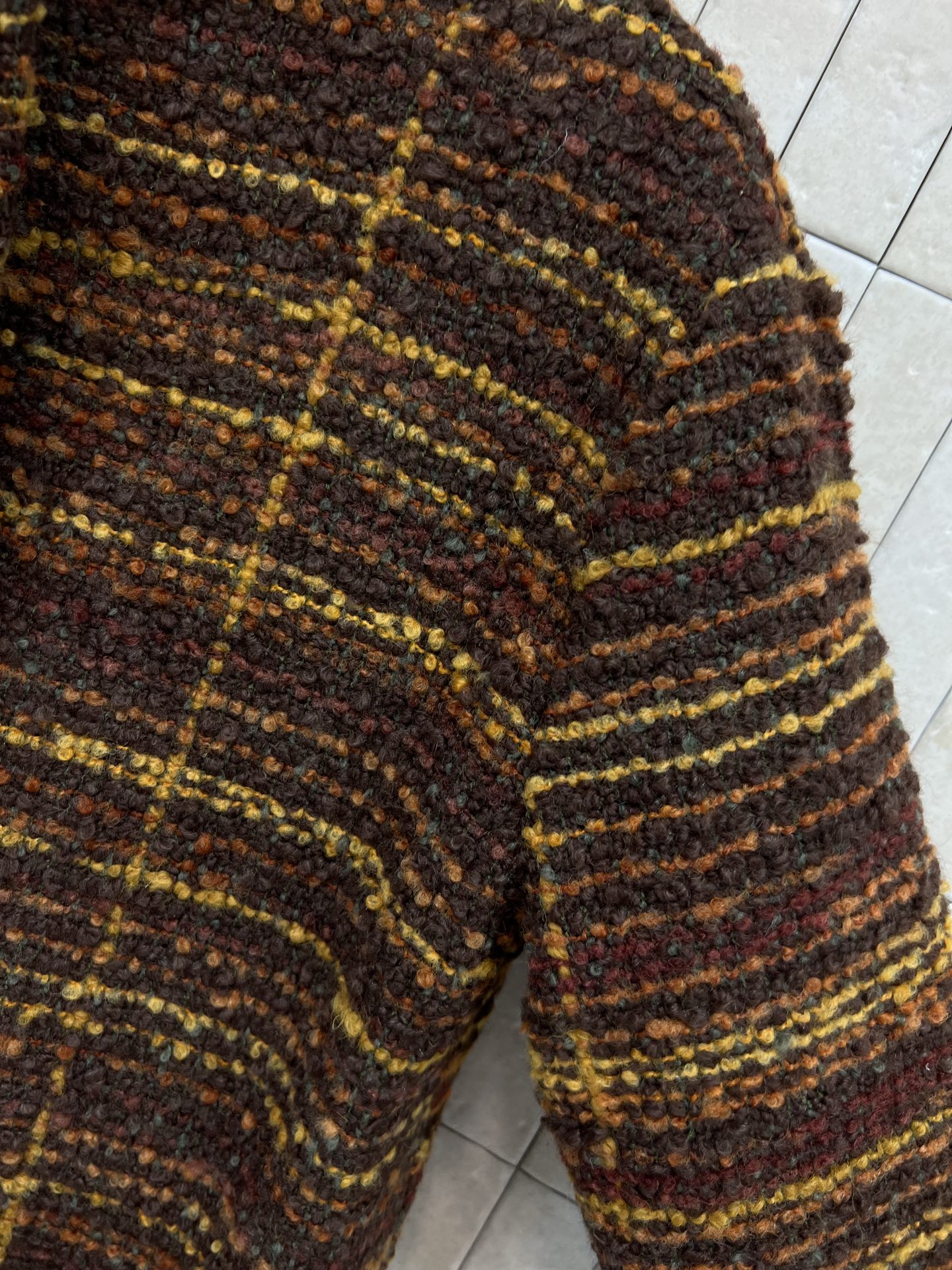 lp🌹家 26早春新款 粗花呢外套 深棕与黄色格纹设计 复古又高级 马海毛与羊毛混纺 柔软保暖 秋冬穿超