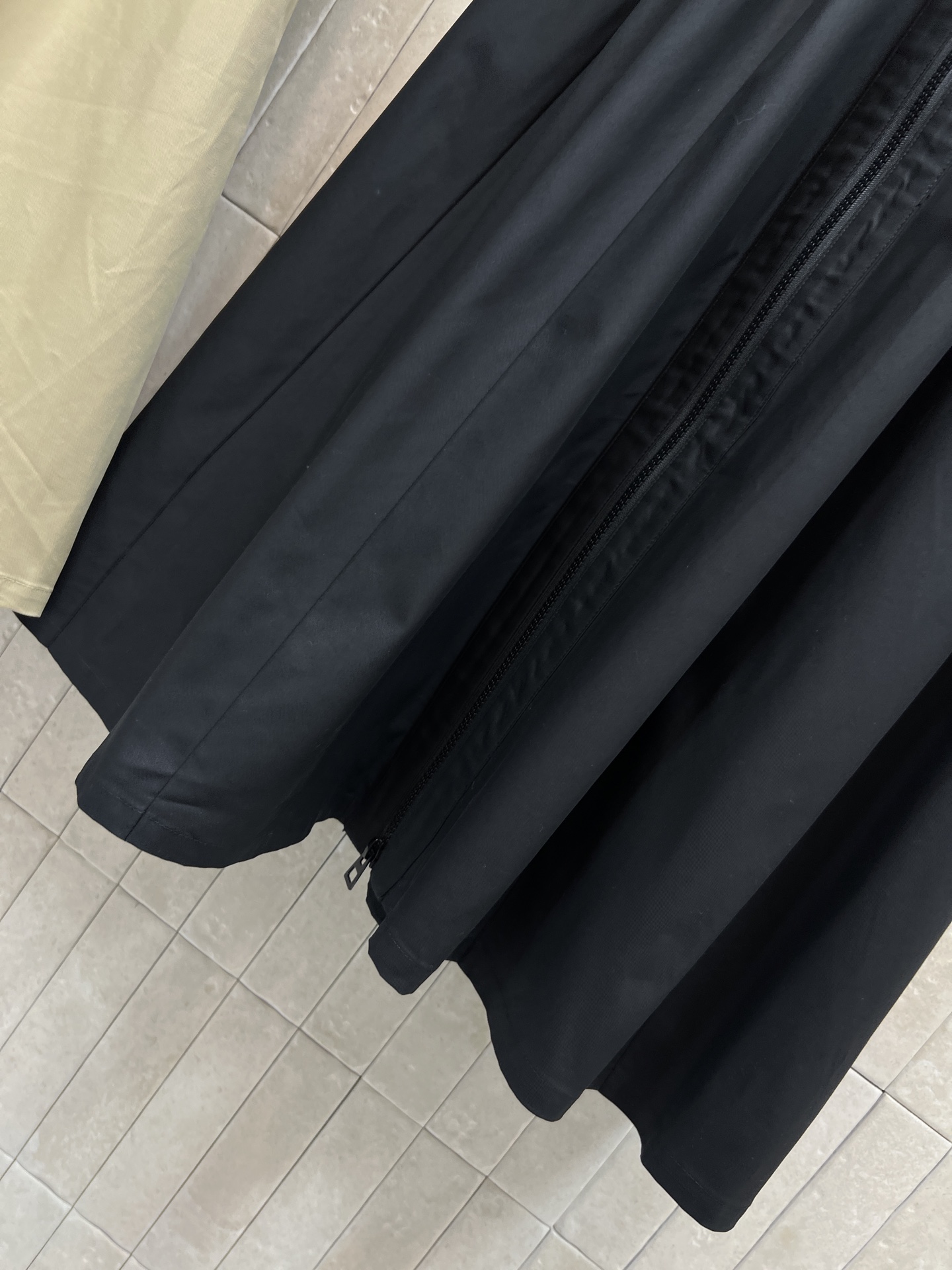 D家 26早春新款 高腰A字半身裙 春夏穿超合适！logo松紧腰设计+遮胯剪裁 显瘦又修饰腿型 梨形身材