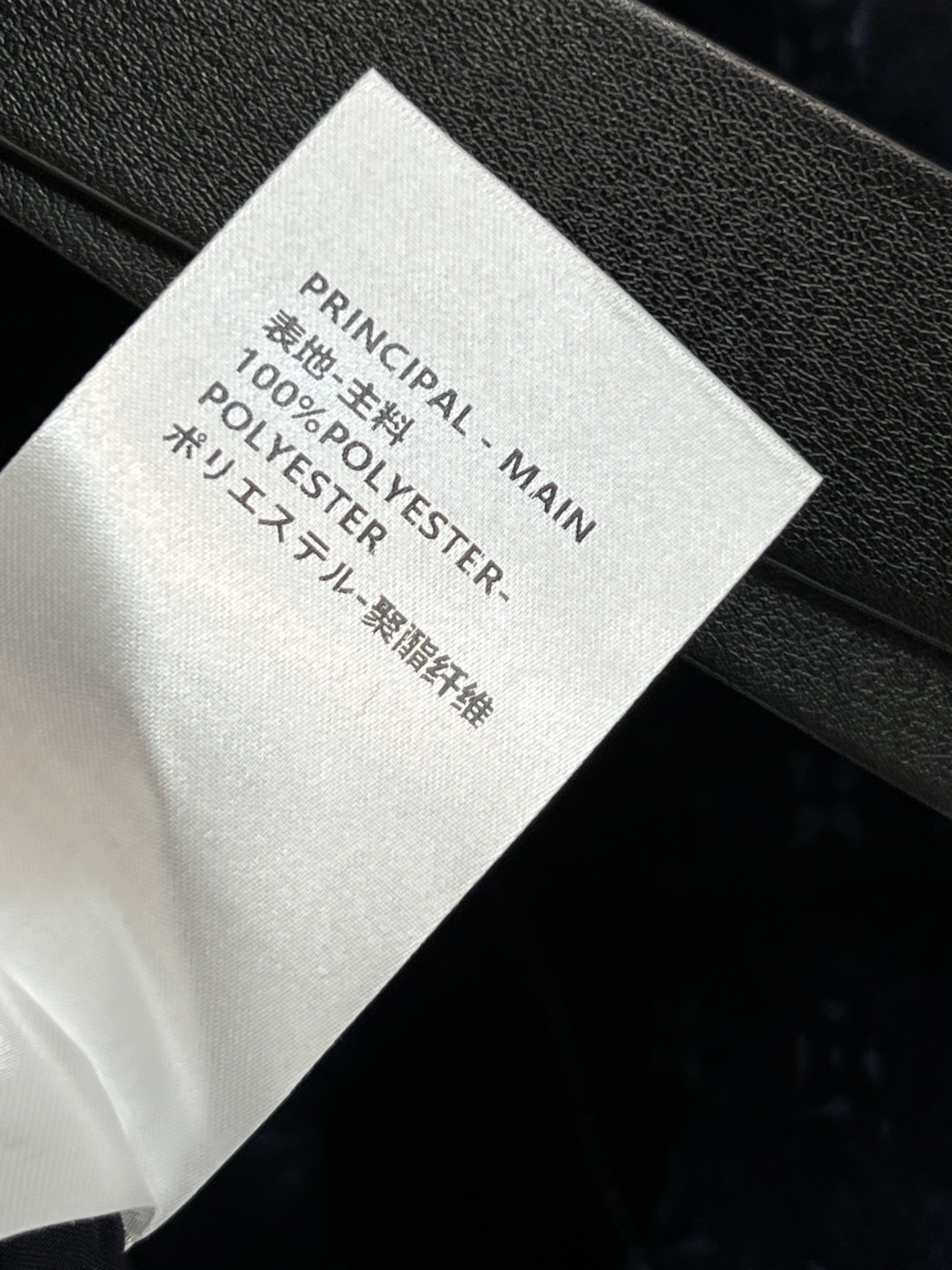 L家 26早春新款 暗纹老花翻领衬衫连衣裙 采用垂坠感面料 简约优雅 蛋糕式裙摆层次丰富 灵动飘逸 满铺