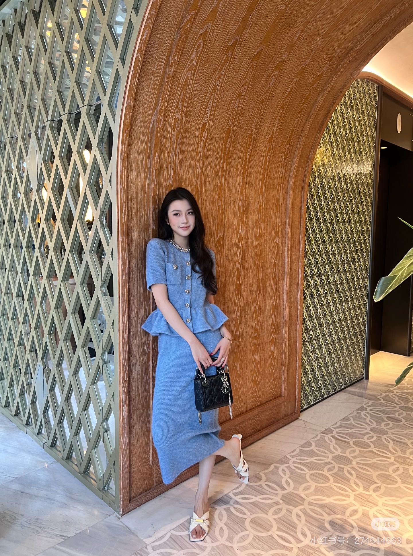 NO:710182,,,19860909,,,Women's clothing