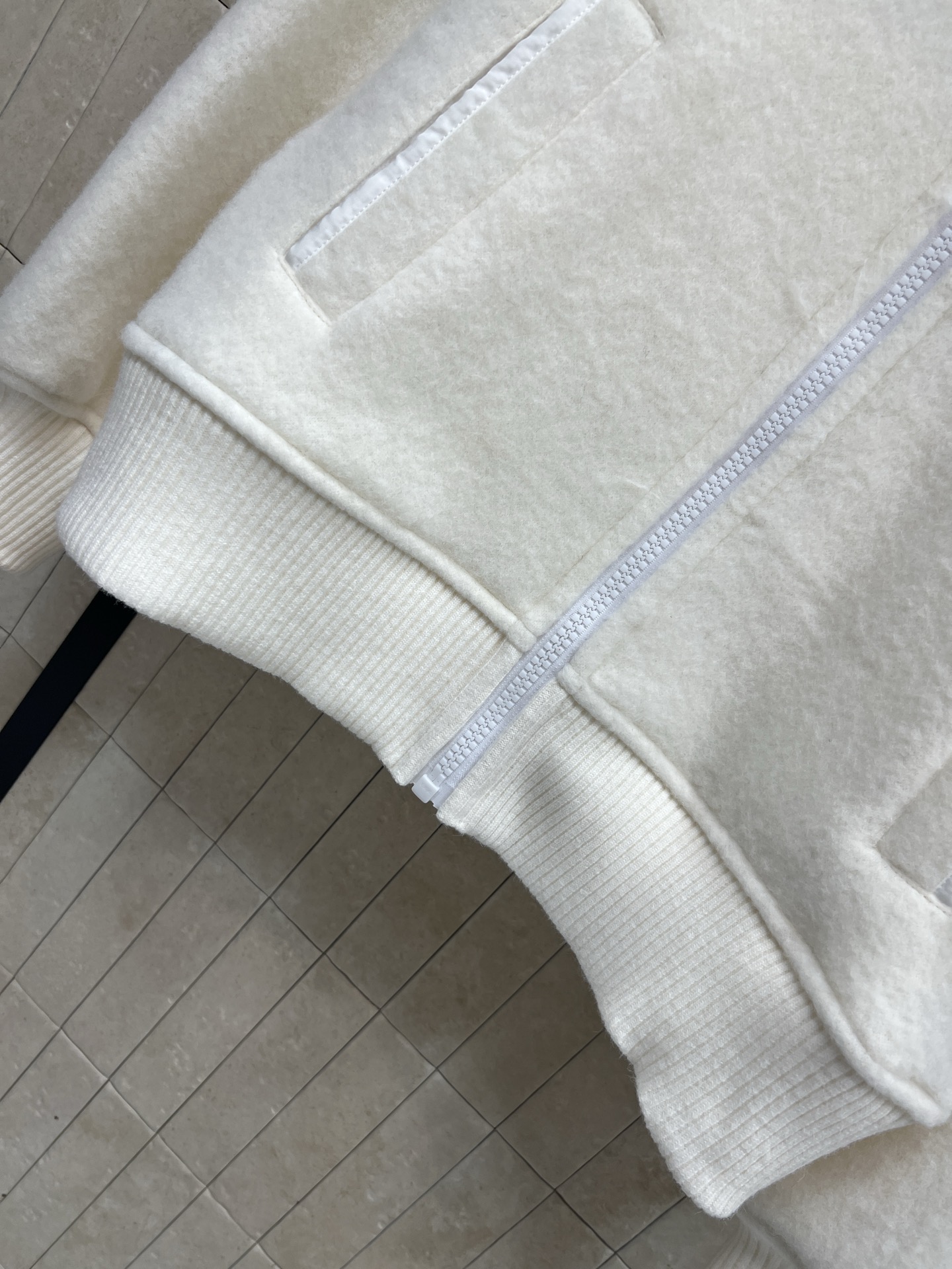 MO家 26早春新款 大毛领连帽羊毛外套 可拆卸狐狸毛领 保暖又时髦！拉链设计超方便 宽松版型慵懒随性 