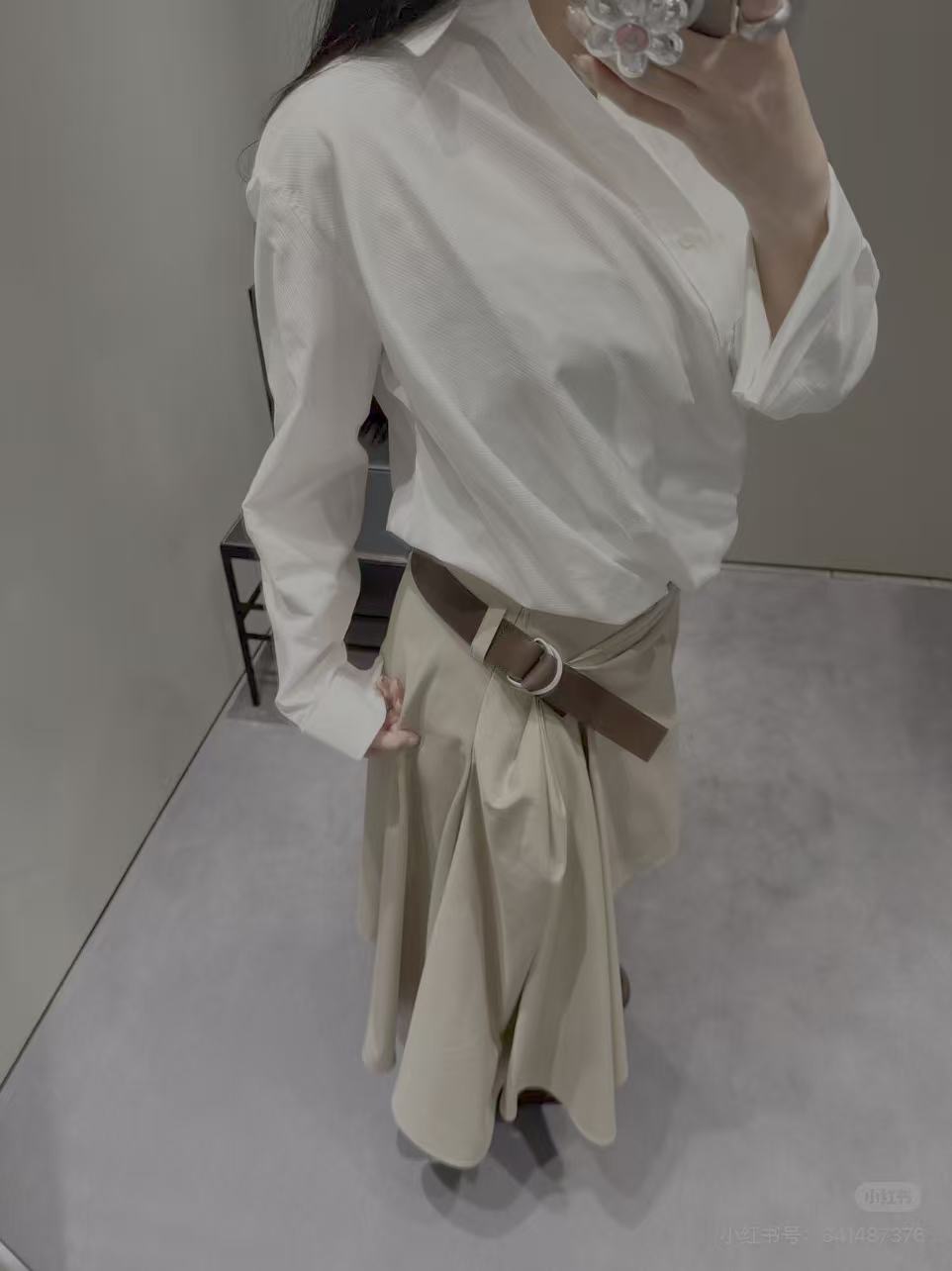 NO:728982,,,19860909,,,Women's clothing