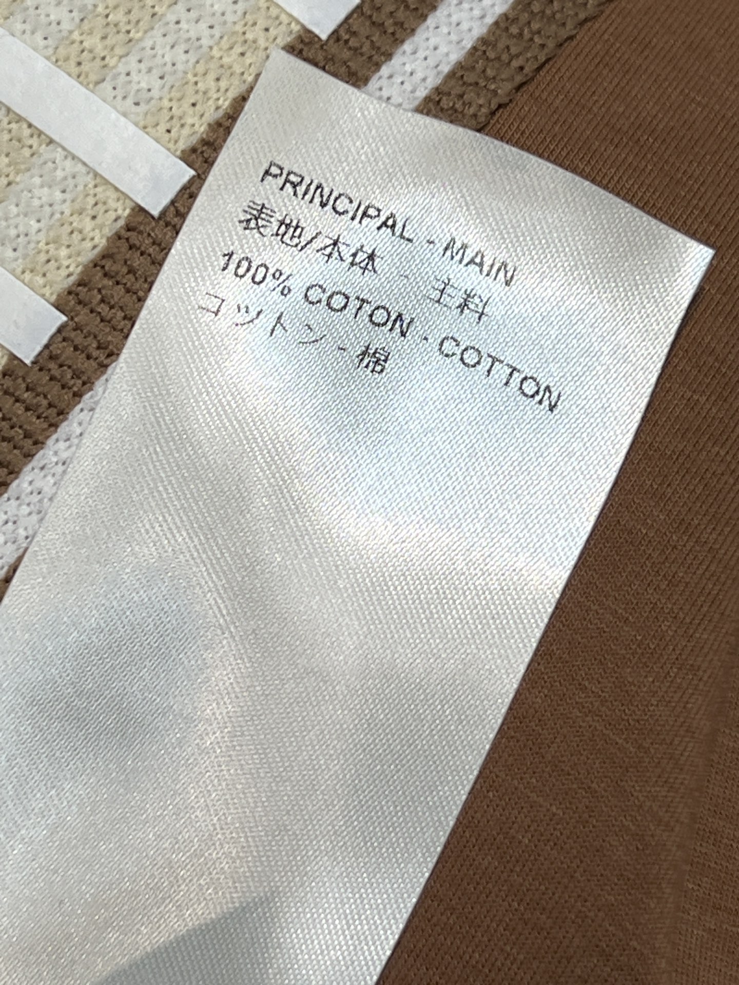 L家 26早春新款 侧边条纹棕色休闲裤 抽绳收腰宽松直筒设计 复合型面料柔软舒适 日常穿搭超友好！两侧白