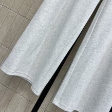 AW家 26春夏新款 抽绳收腰阔腿卫裤 轻盈透气 宽松直筒版型 高腰+抽绳 松紧随心调节 显瘦又显腿长 AW家 26春夏新款 抽绳收腰阔腿卫裤 轻盈透气 宽松直筒版型 高腰+抽绳 松紧随心调节 显瘦又显腿长